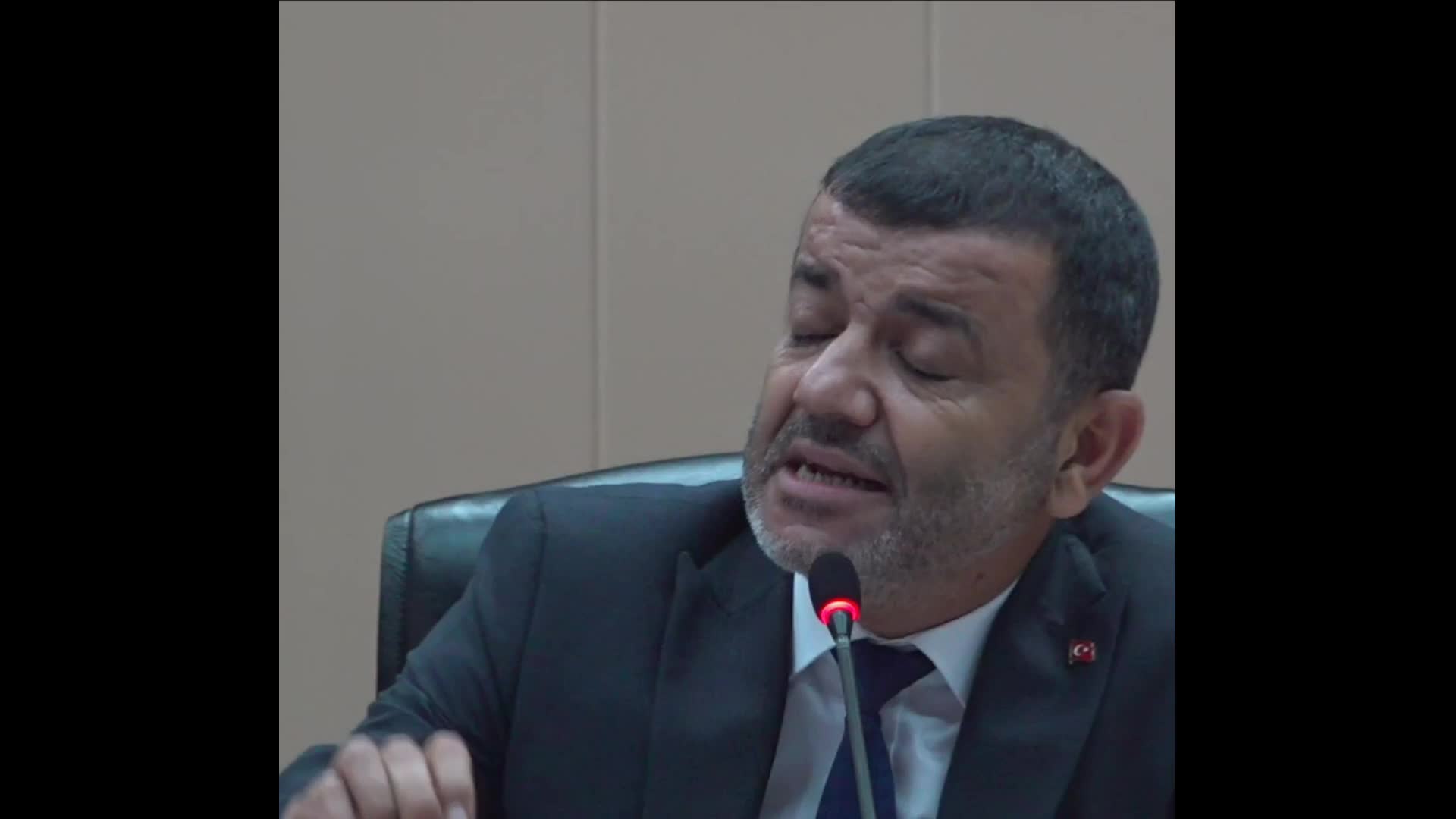 Denizli Büyükşehir Belediye Başkanı Çavuşoğlu: "Hırsıza hırsızlığını unutturursanız o zaman sizden hesap sormaya başlarlar"