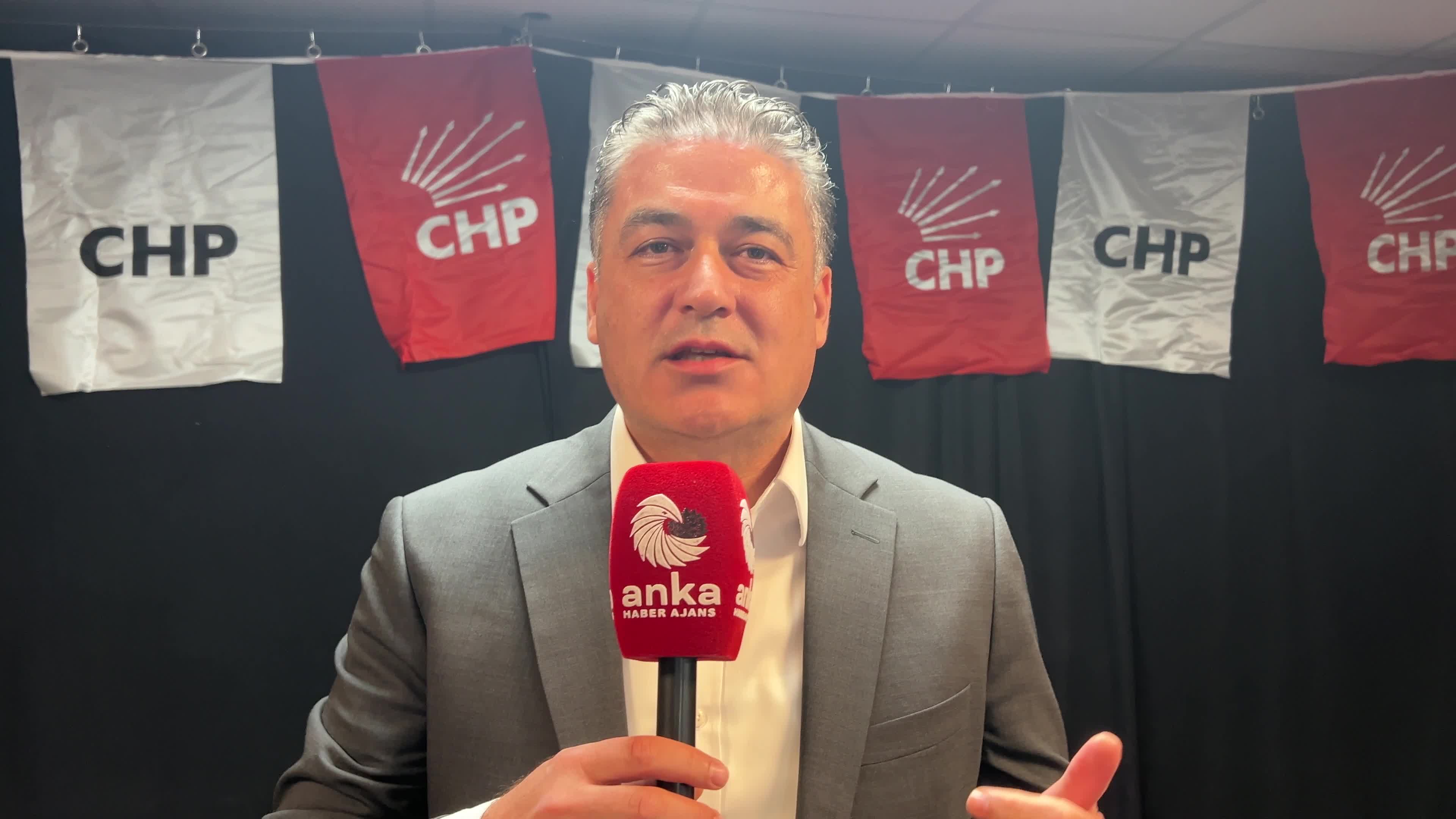 CHP’li Servet Mullaoğlu: “Belediye başkanlarımız bir bir içeri tıkılarak halkın sesi kısılmak isteniyor"
