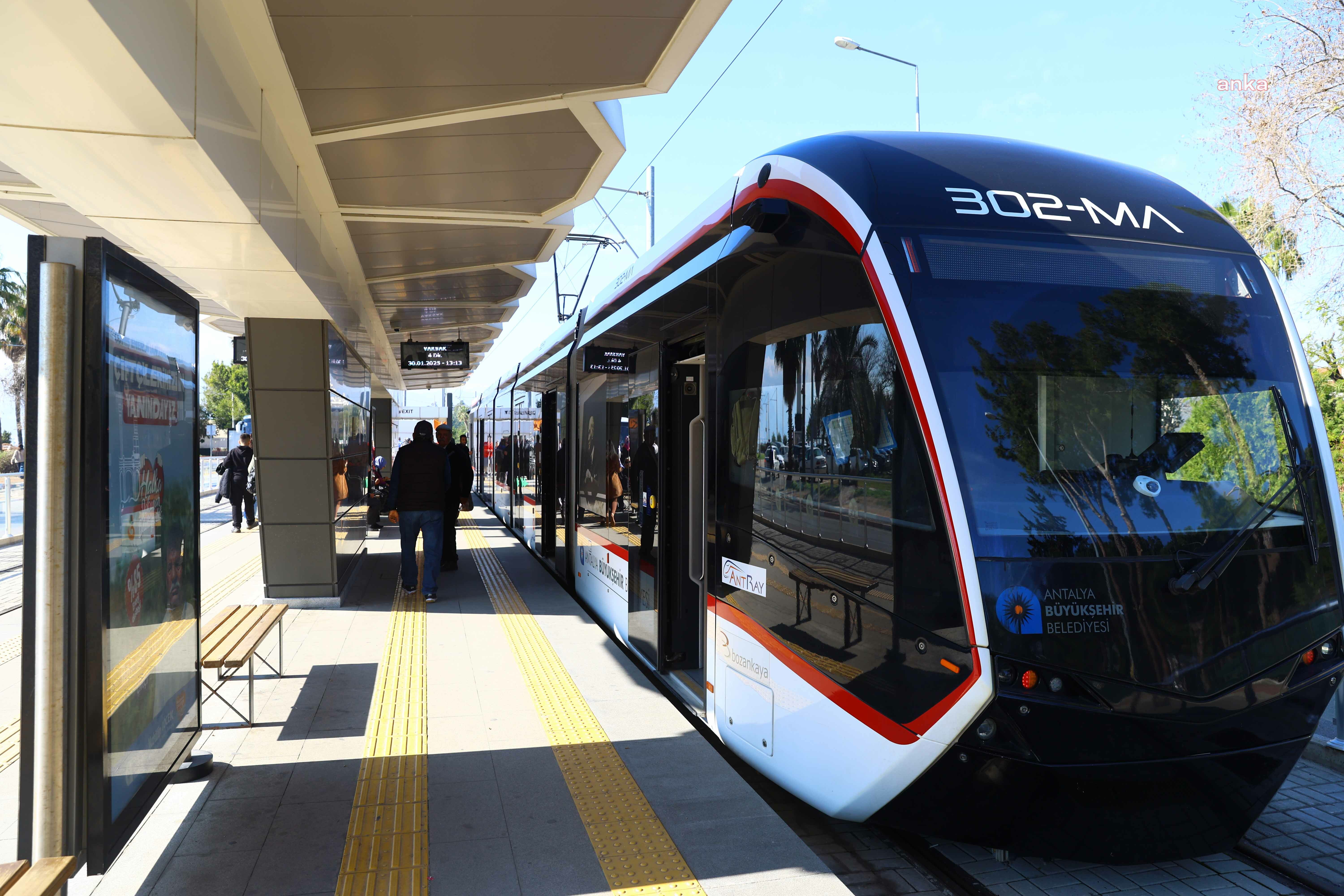 Antalya Büyükşehir Belediyesi’nin toplu ulaşım araçları, 15 Temmuz’da ücretsiz hizmet verecek