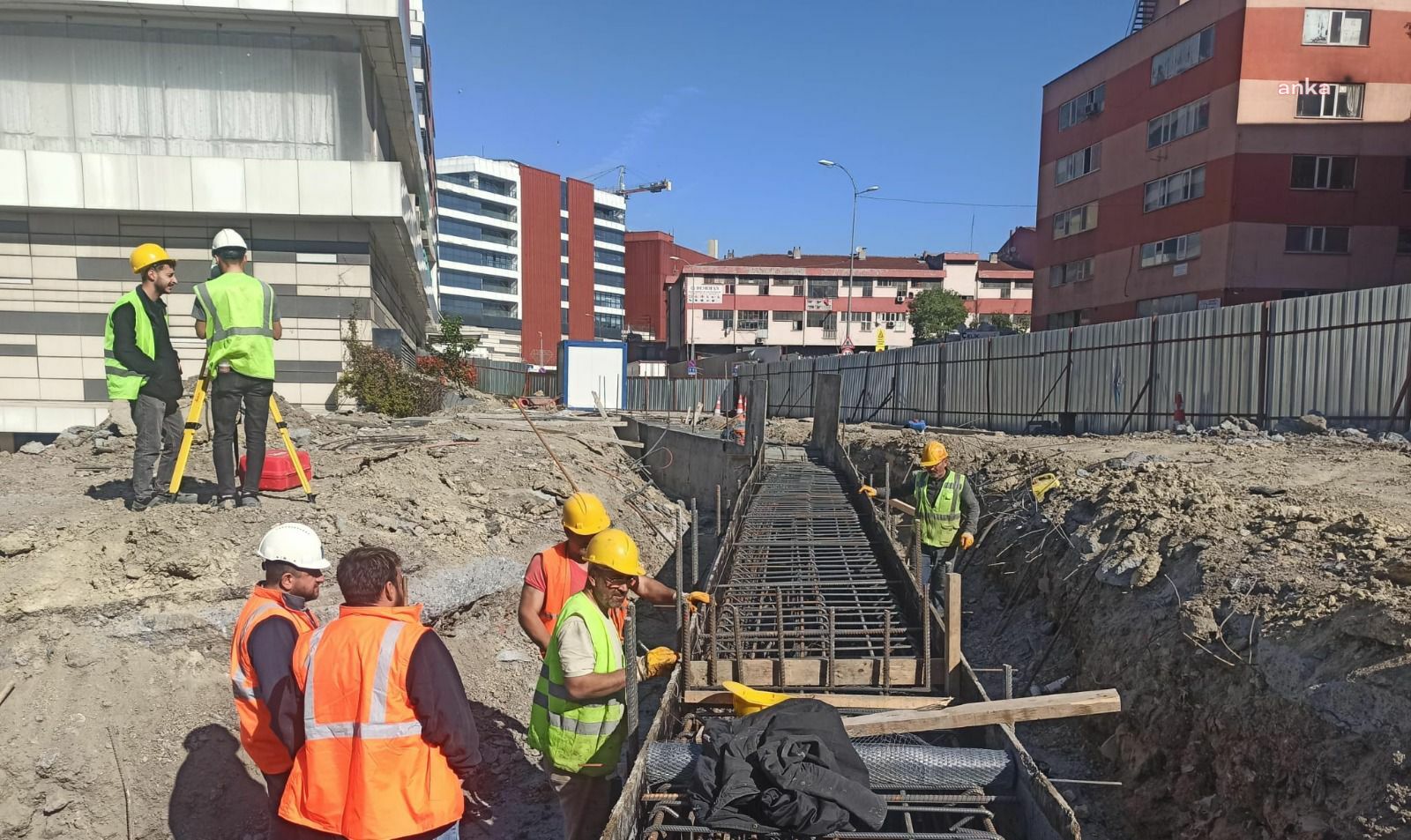 İBB'den "Başlamadı" denilen projeye ilişkin açıklama: Feshane-Bayrampaşa Tramvay Hattı projesi sahada aktif şekilde sürüyor, yüzde 14 fiziki ilerleme sağlandı