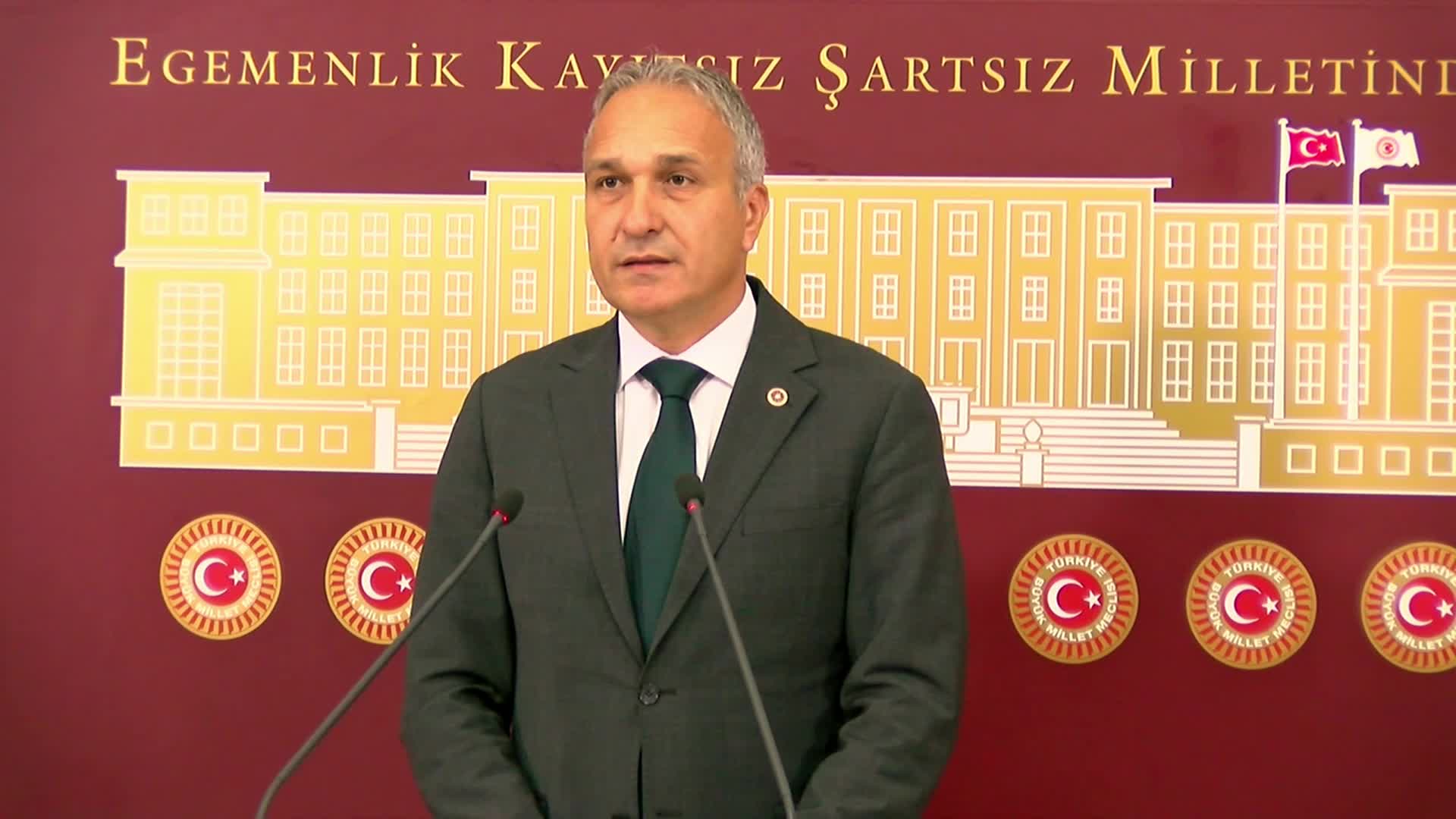 CHP'li Özçağdaş'tan Bakan Tekin'e LGS tepkisi: Ölü taklidi yapmayı bırak, sınavın sonuçlarını şeffaf bir şekilde açıkla