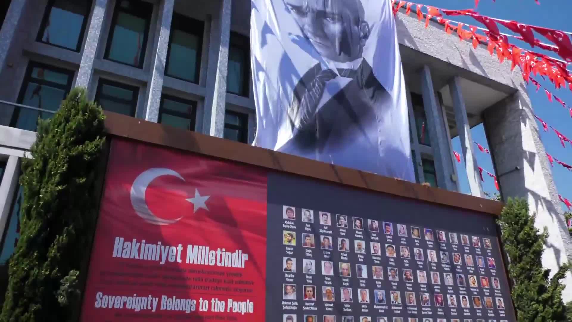 İBB Başkan Vekili Nuri Aslan: Türk milleti egemenliğini kimseye teslim etmeyeceğini bir kez daha gösterdi