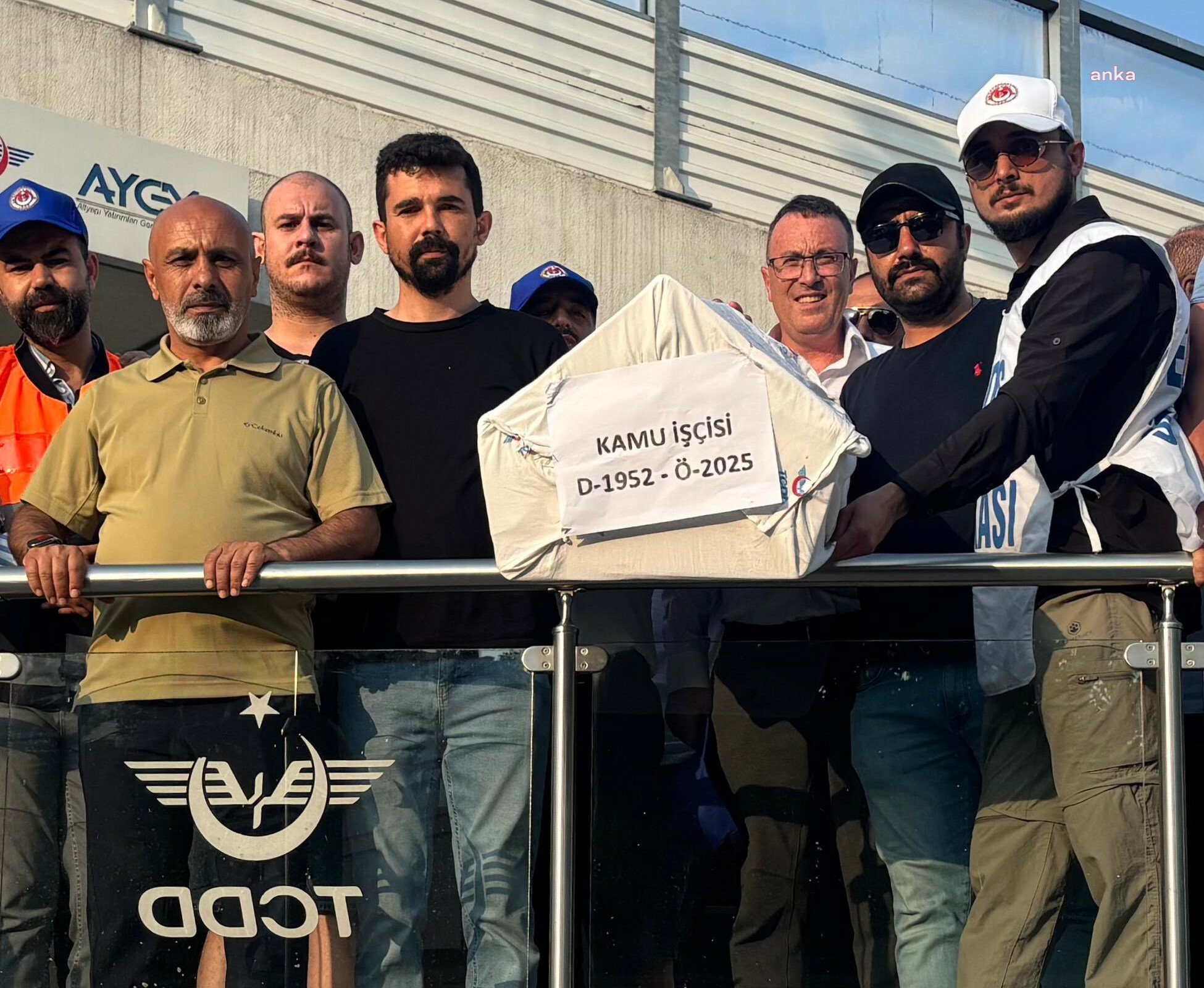 Makinistler iş yavaşlattı, Marmaray seferlerinde aksama yaşandı
