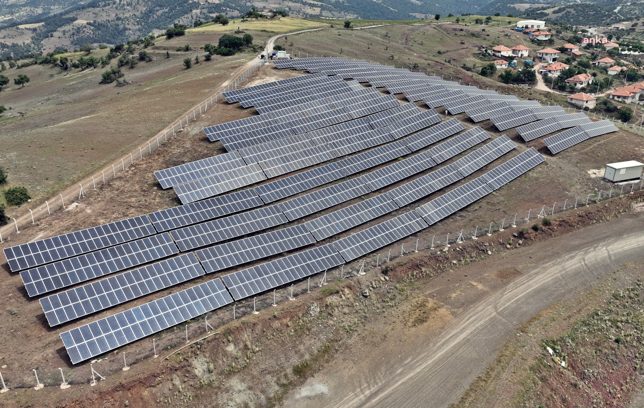 Akhisar Belediyesi, GES projesiyle 2025 yılının ilk beş ayında 3 milyon 200 bin TL kazanç sağladı