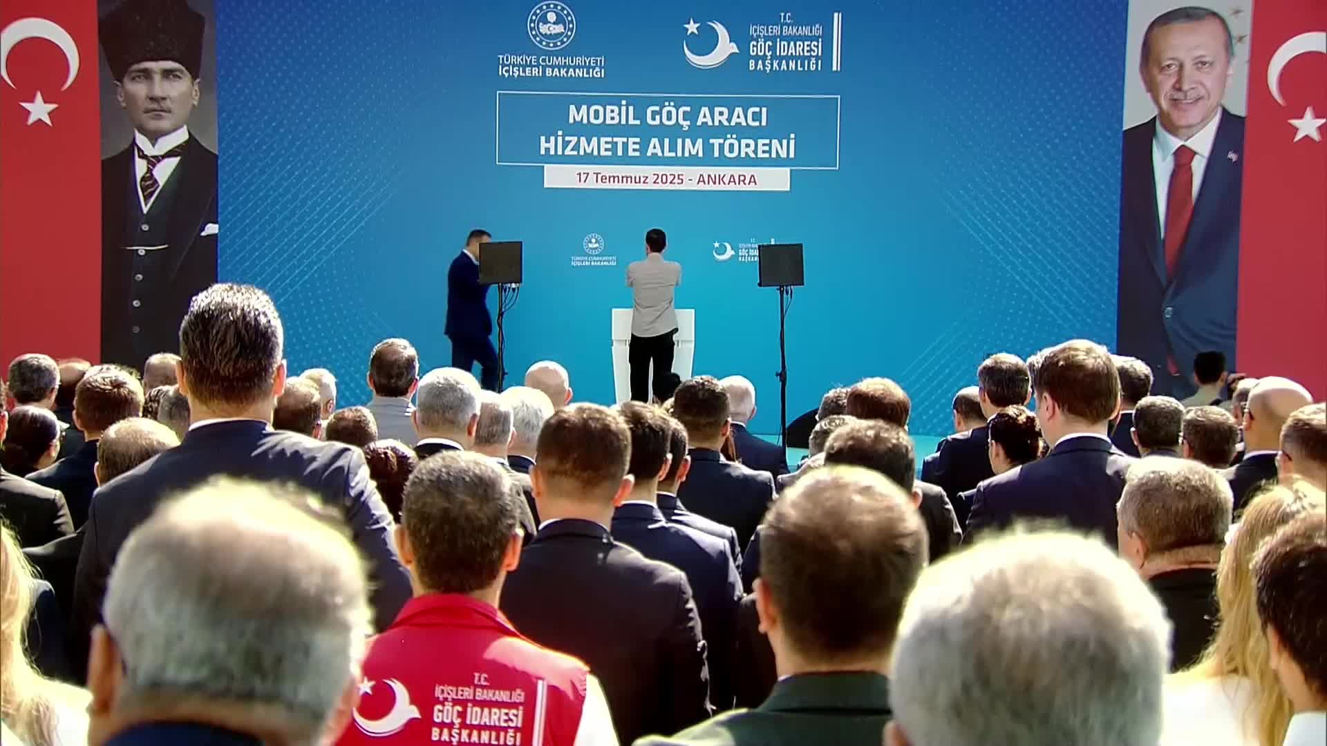 İçişleri Bakanı Ali Yerlikaya: 105 yeni Mobil Göç Aracı daha hizmete girdi