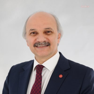 SAADET PARTİLİ AYDIN: "KADINLARIN KIYAFETİ ÜZERİNDEN SİYASET ÜRETMEK ACİZLİKTİR"