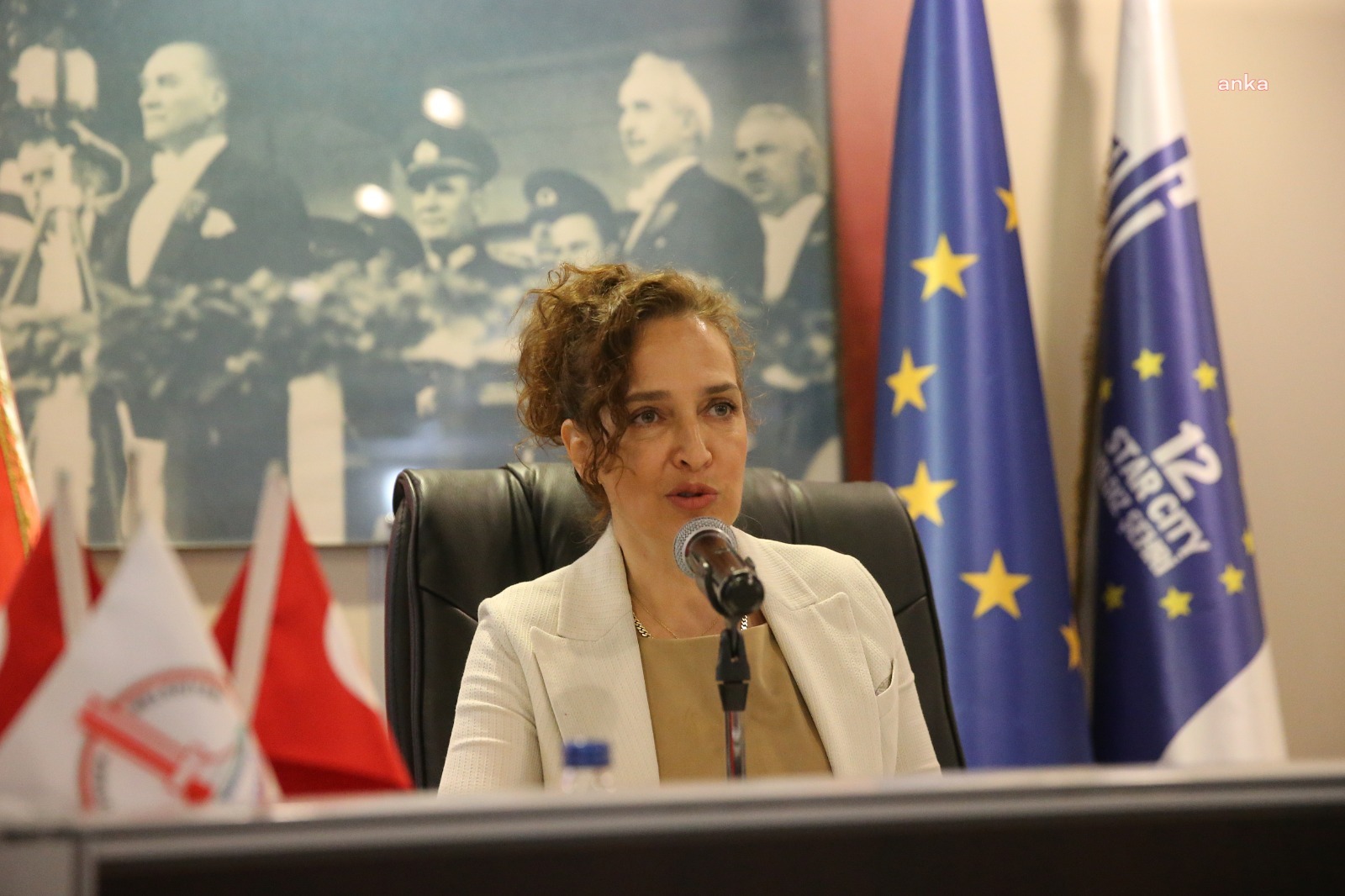Karşıyaka Belediye Başkanı Ünsal’dan devir açıklaması: “Tercih değil, zorunluluk”