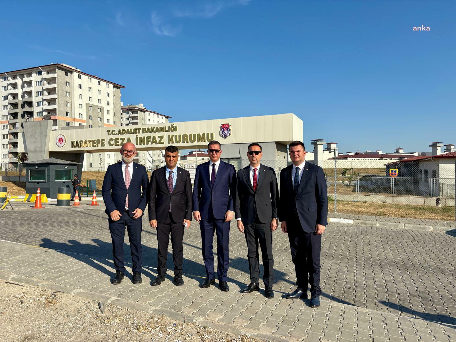 TBB heyeti, savunma hakkı için avukatı tutuklu bulunan İmamoğlu'nun karar duruşmasına katıldı