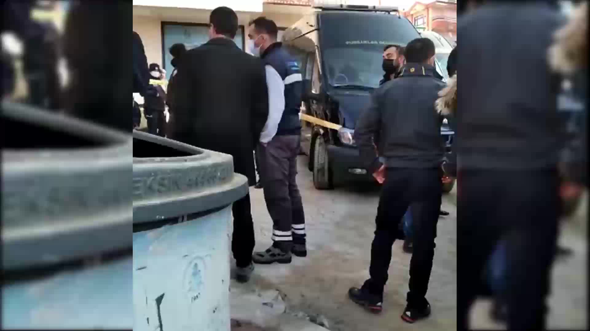 PURSAKLAR'DA 3 GENCİN CANSIZ BEDENİ KAPALI OTOPARKTA BULUNDU