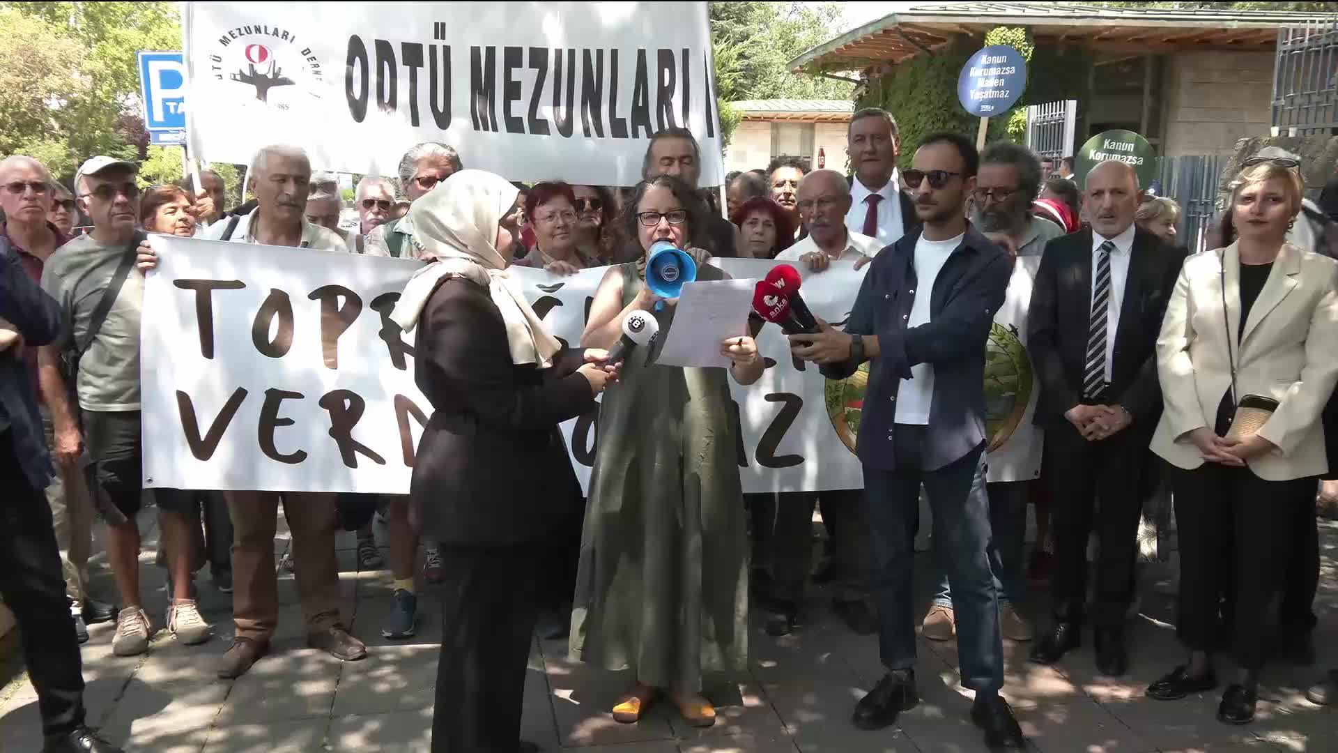 Toprağımızı Vermiyoruz Platformu'ndan "Maden Kanunu'na tepki: "Bu yasa boğazımızdan geçen bir lokma ekmeğin, bir damla temiz suyun peşinde"