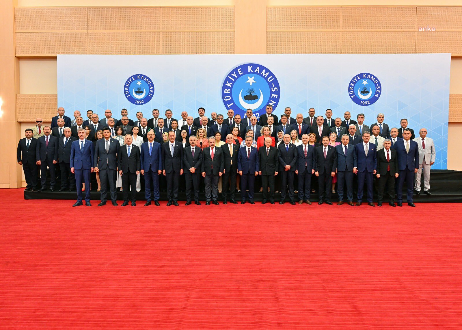 Devlet Bahçeli, Kamu-Sen yöneticileriyle bir araya geldi