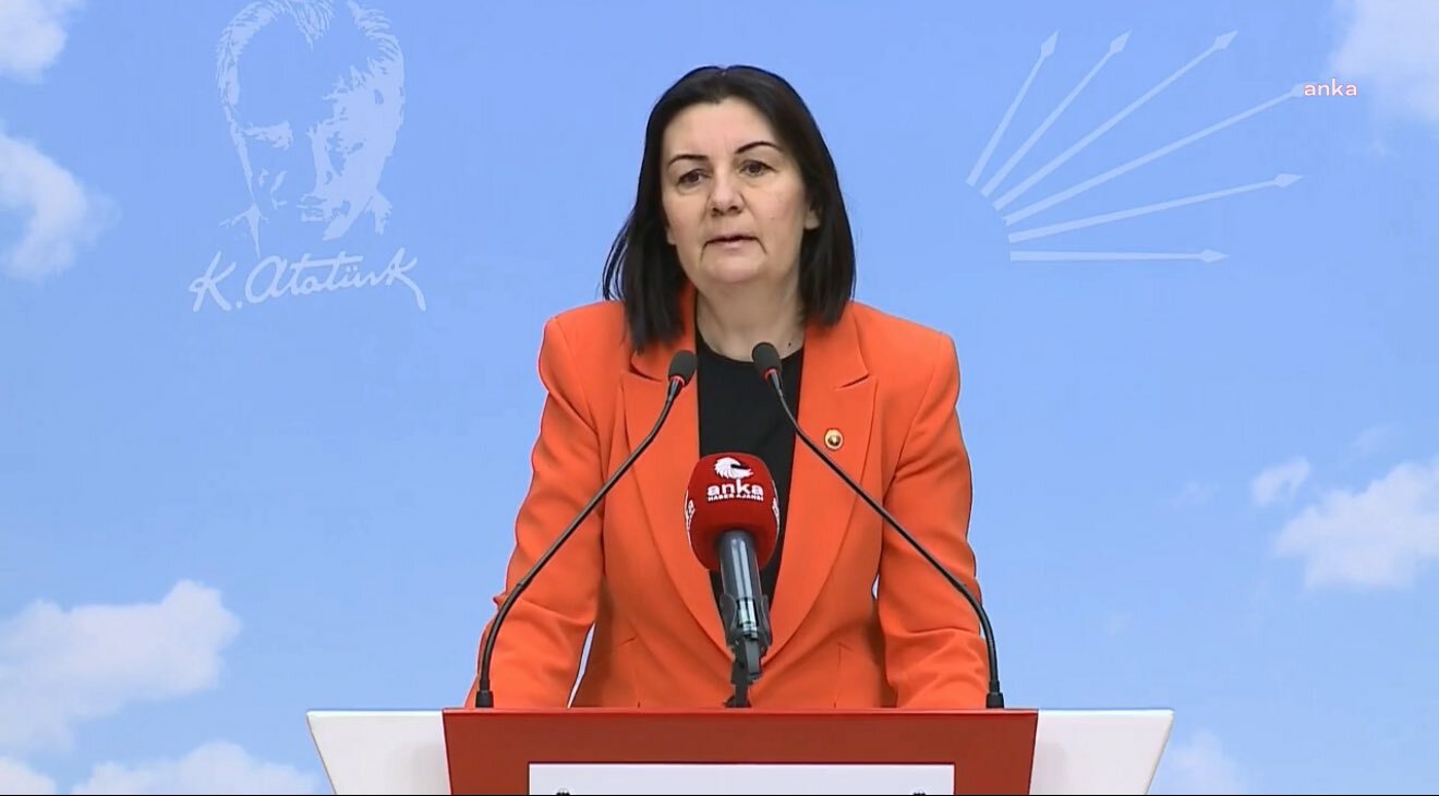 Eski CHP milletvekili Lale Karabıyık'ın hayatını kaybetmesi... CHP Denizli Milletvekili Karaca: "Çok üzgünüm. Sevgili hocam çok erken ayrıldın aramızdan"