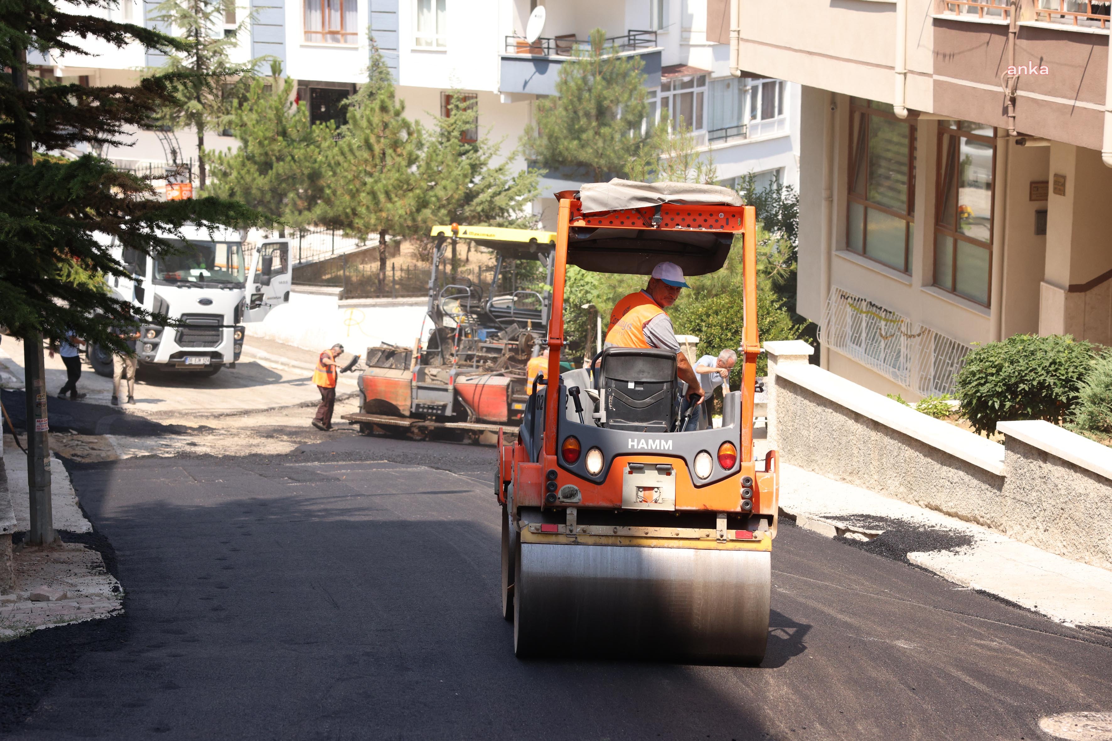 Çankaya Belediyesi, ilçe genelinde asfalt çalışmalarına hız verdi