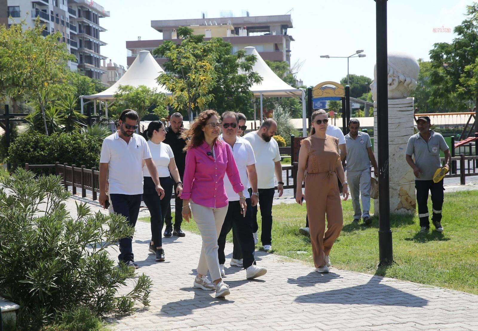 Karşıyaka Belediyesi’nden çevreci sulama: Yer altından yeşil alanlara