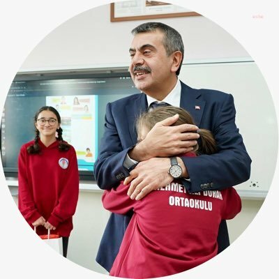 Yusuf Tekin: “Bilimle büyüyen bir Türkiye hayalimize, gençlerimizin azmiyle her gün biraz daha yaklaşıyoruz”