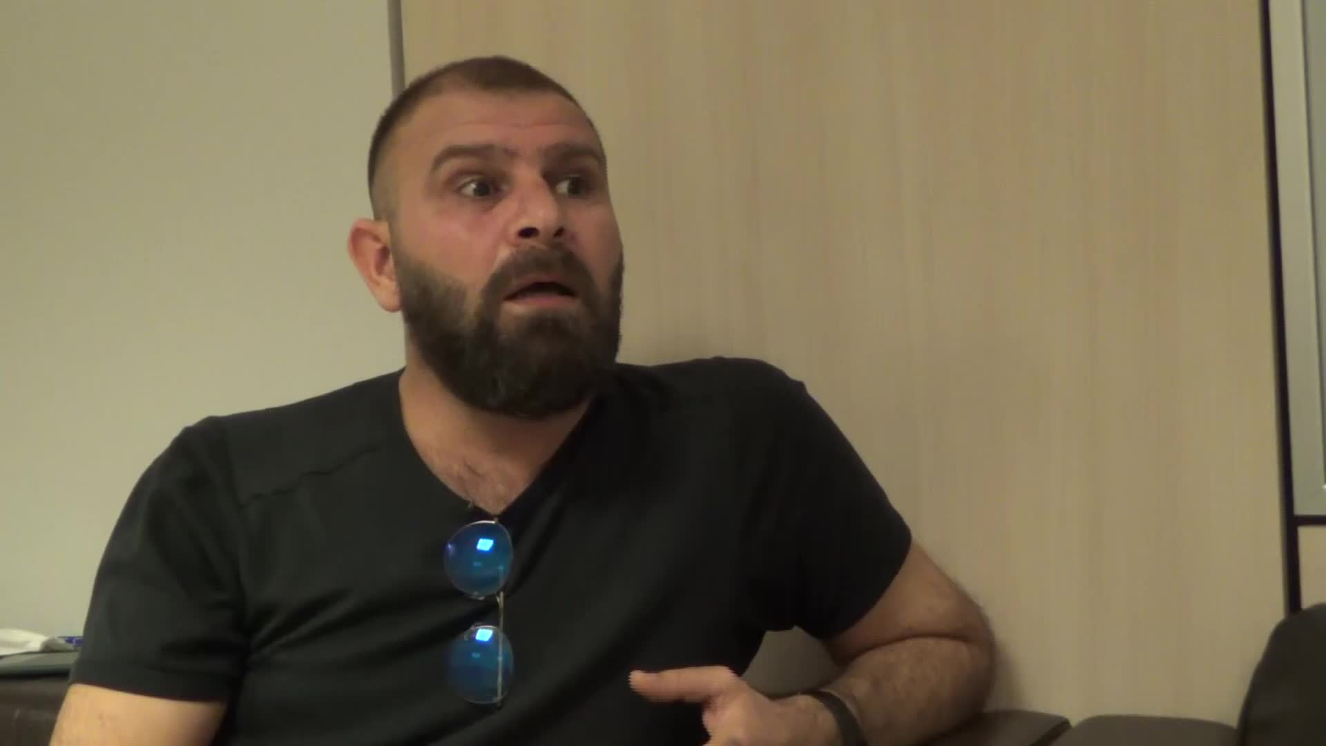 GAZİEMİR BAŞHEKİMİ’DEN DOKTORLARA: HEMŞİRELERİN KOMUTANISINIZ, EMREDECEKSİNİZ YAPACAKLAR
