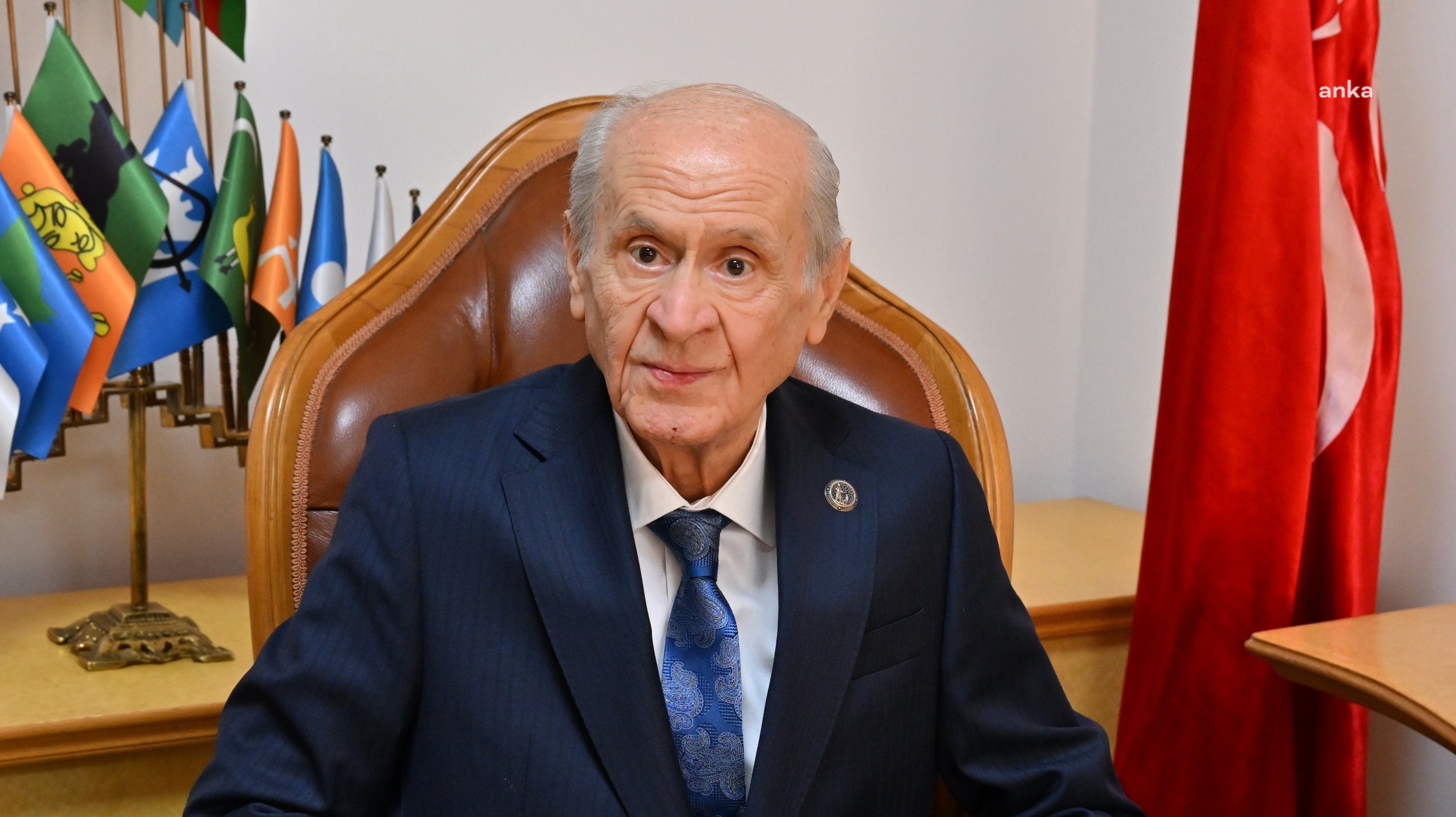 Bahçeli'den, "Kürt ve Alevi Cumhurbaşkanı Yardımcıları" eleştirilerine yanıt: Mayası zehirli çevrelerin bizimle milliyetçilik yarışına girmesi edepsizliktir
