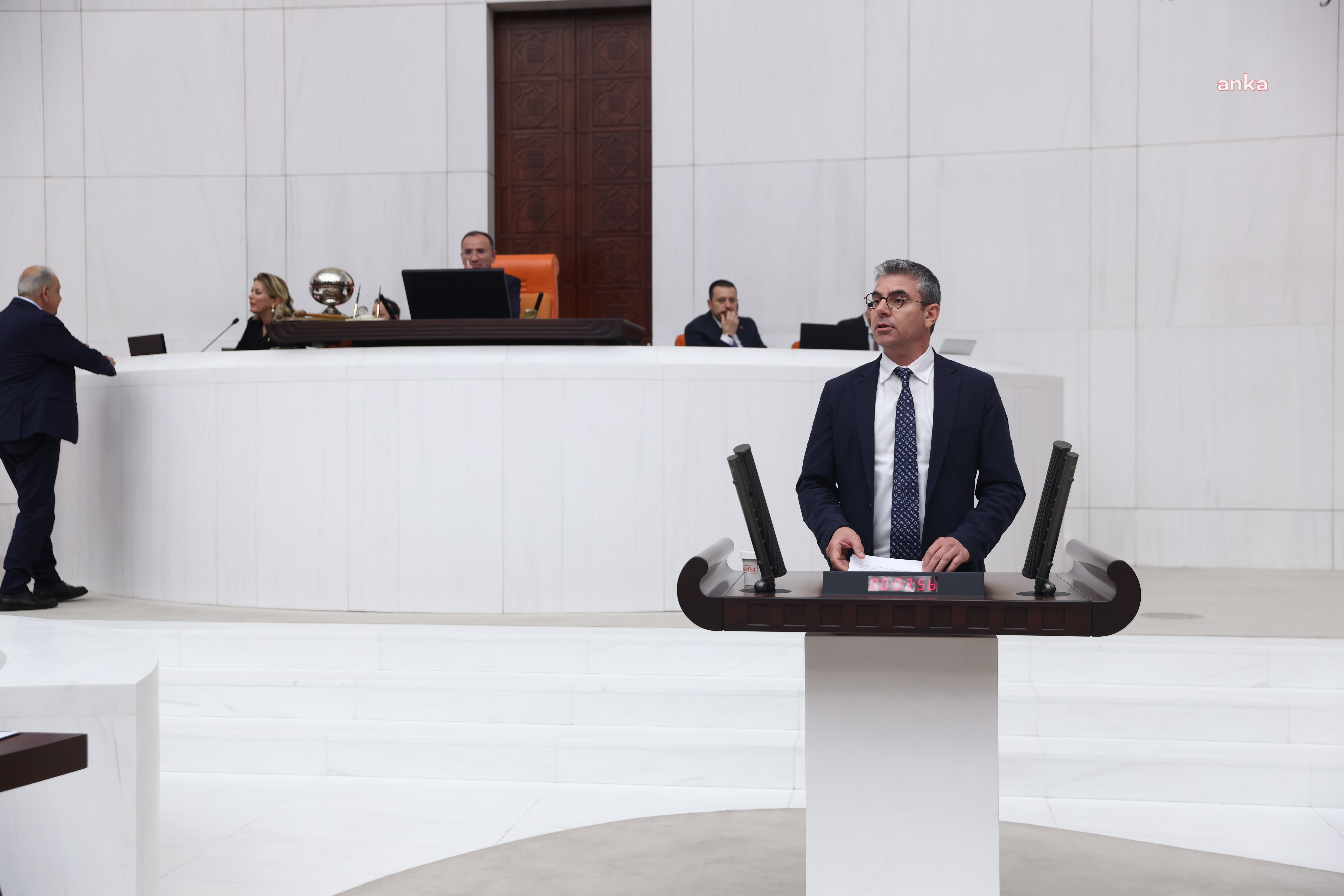 DEM Parti Ağrı Milletvekili Bozdağ'dan, Bakan Uraloğlu'na, ölümlü trafik kazaları soru önergesi: "Vatandaşlarımızın hayatını kaybetmemesi için önlemler alınacak mı?"
