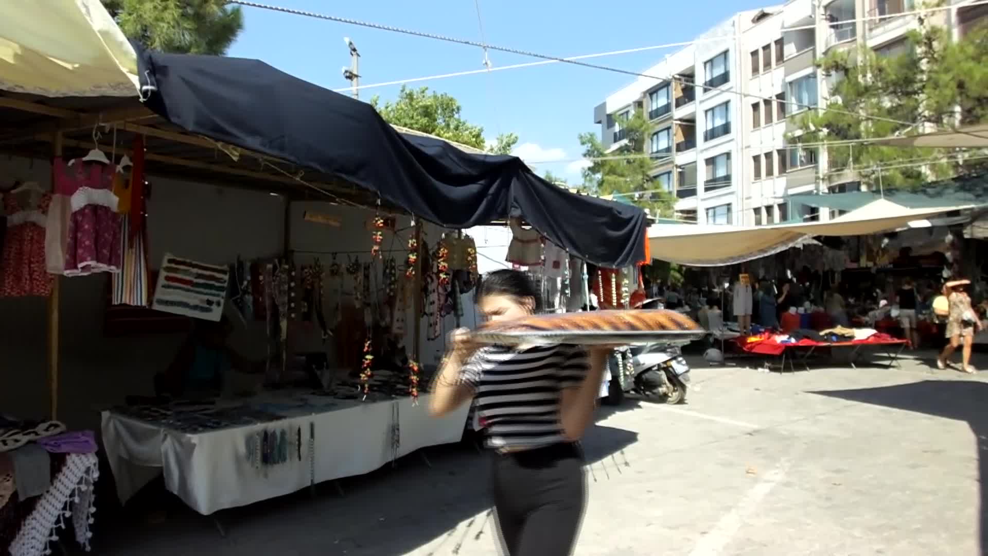 Burhaniye'de Hamarat Eller Kadın Platformu 39 kadına iş imkanı sağlıyor