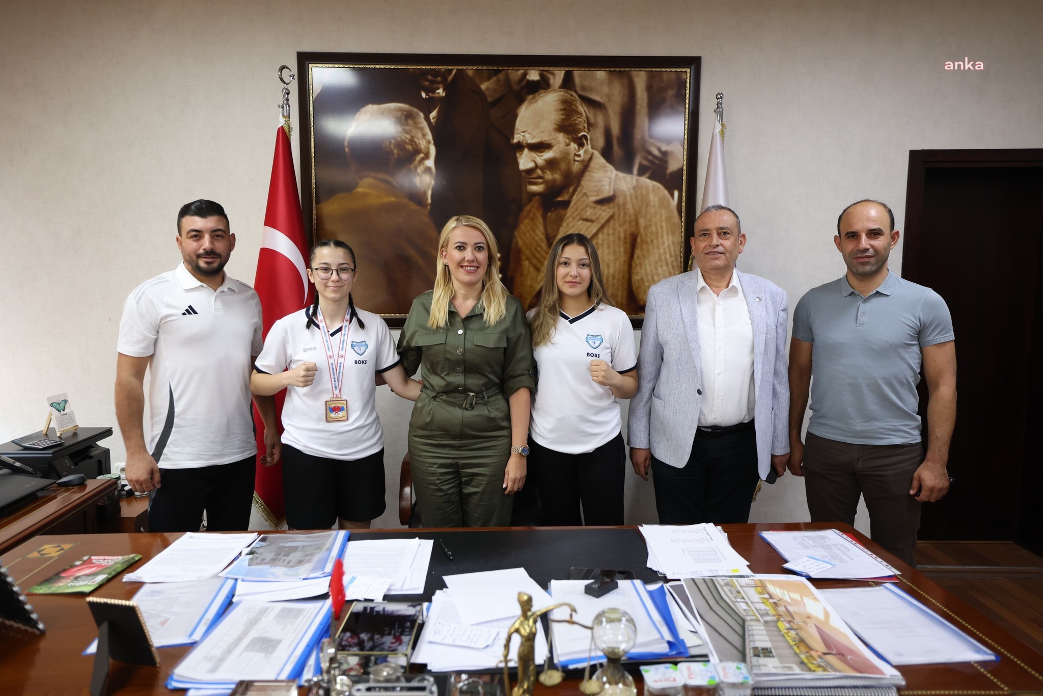 Milli takıma davet edilen sporculardan Merkezefendi Belediye Başkanı Doğan'a ziyaret