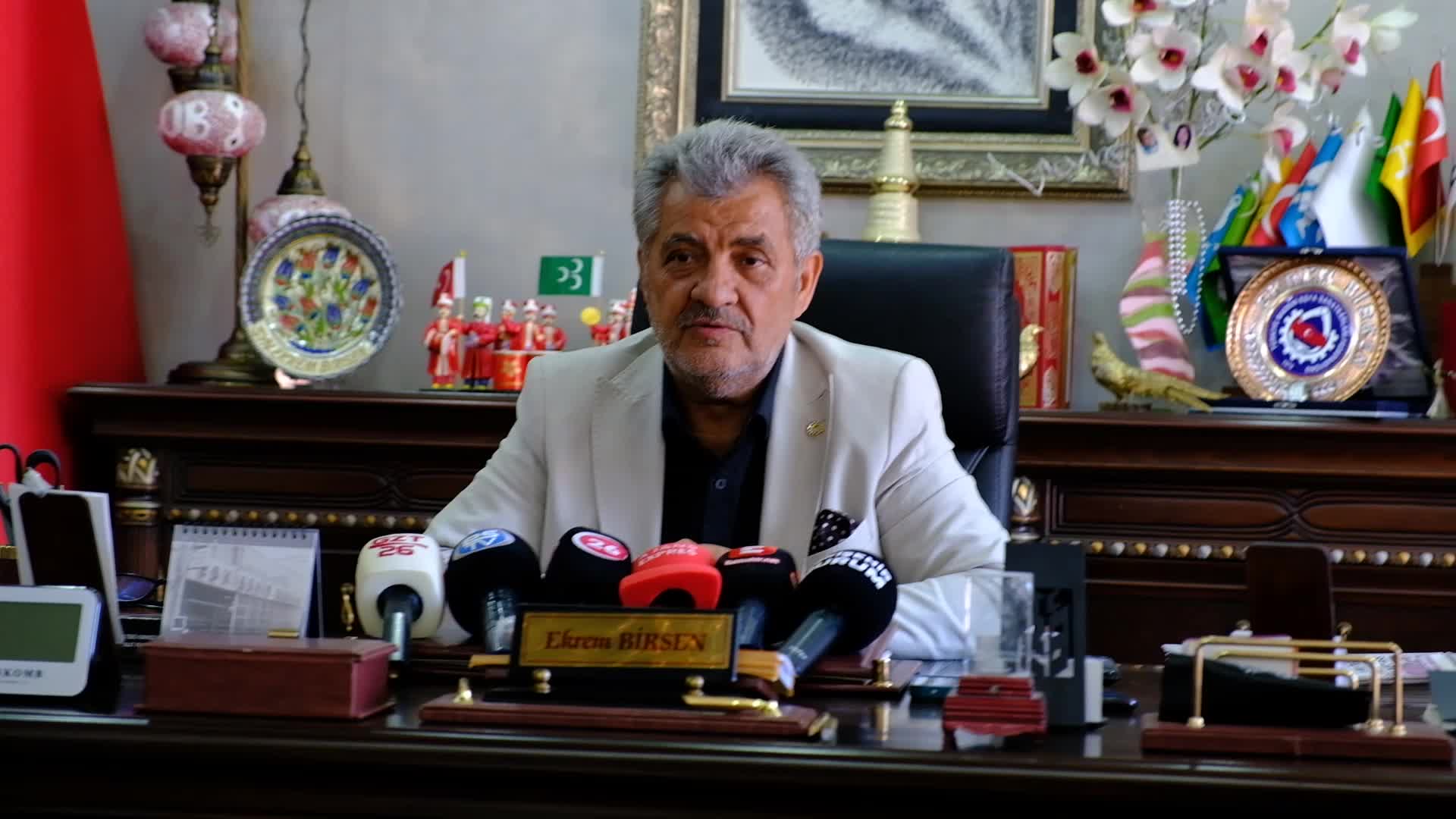 Eskişehir Esnaf Odaları Birliği Başkanı Ekrem Birsen: “Eskişehir’de esnaf paraya ulaşabilmek için mekik dokuyor”