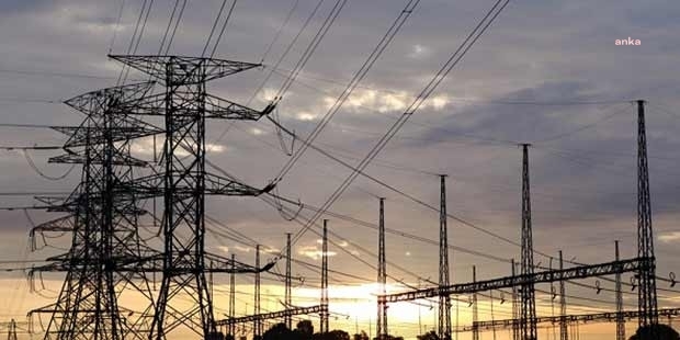 İzmir yangınlarıyla ilgili elektrik şirketleri hakkında suç duyurusu