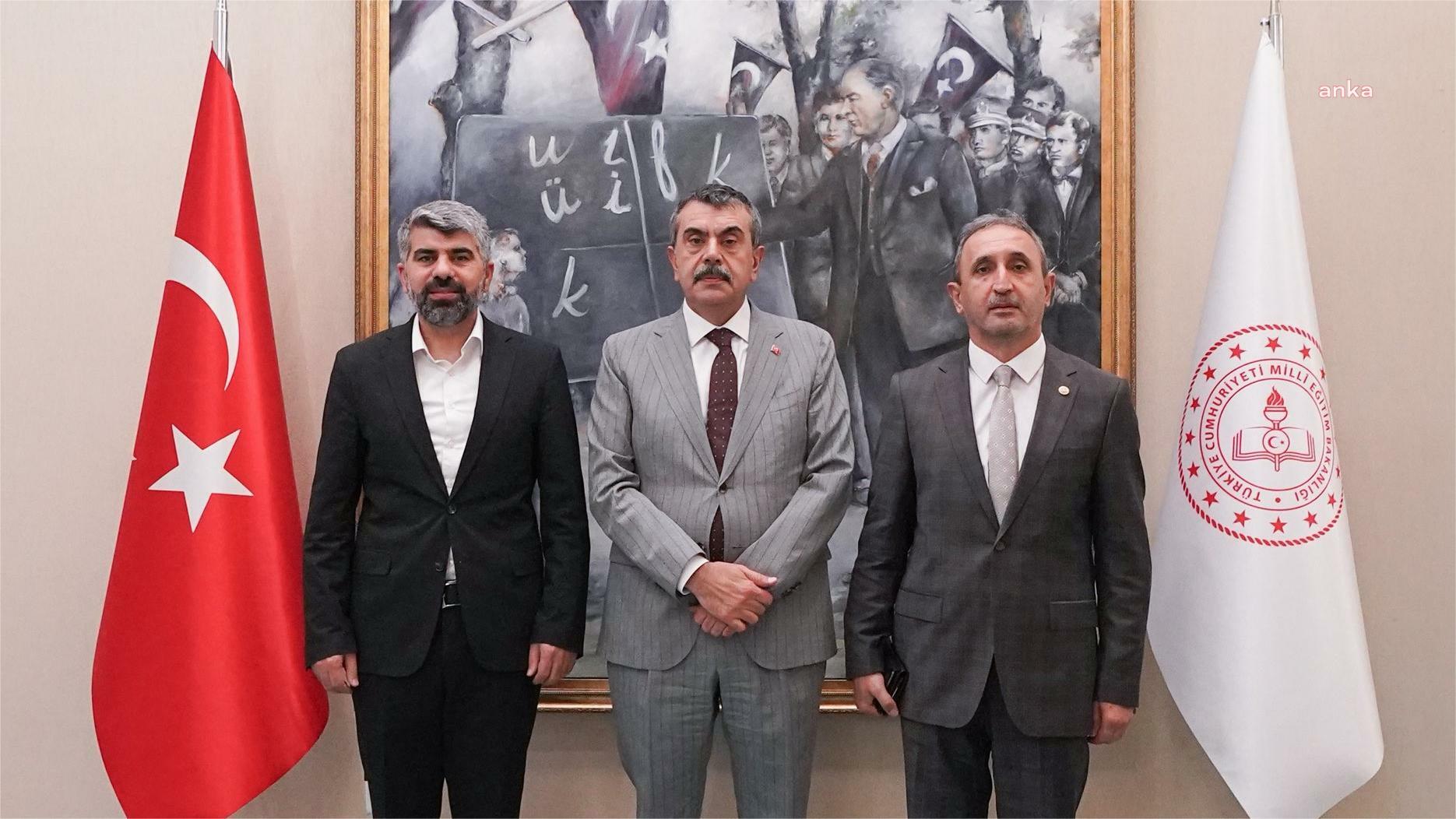 HÜDA PAR'lı vekillerden Milli Eğitim Bakanı Yusuf Tekin'e ziyaret