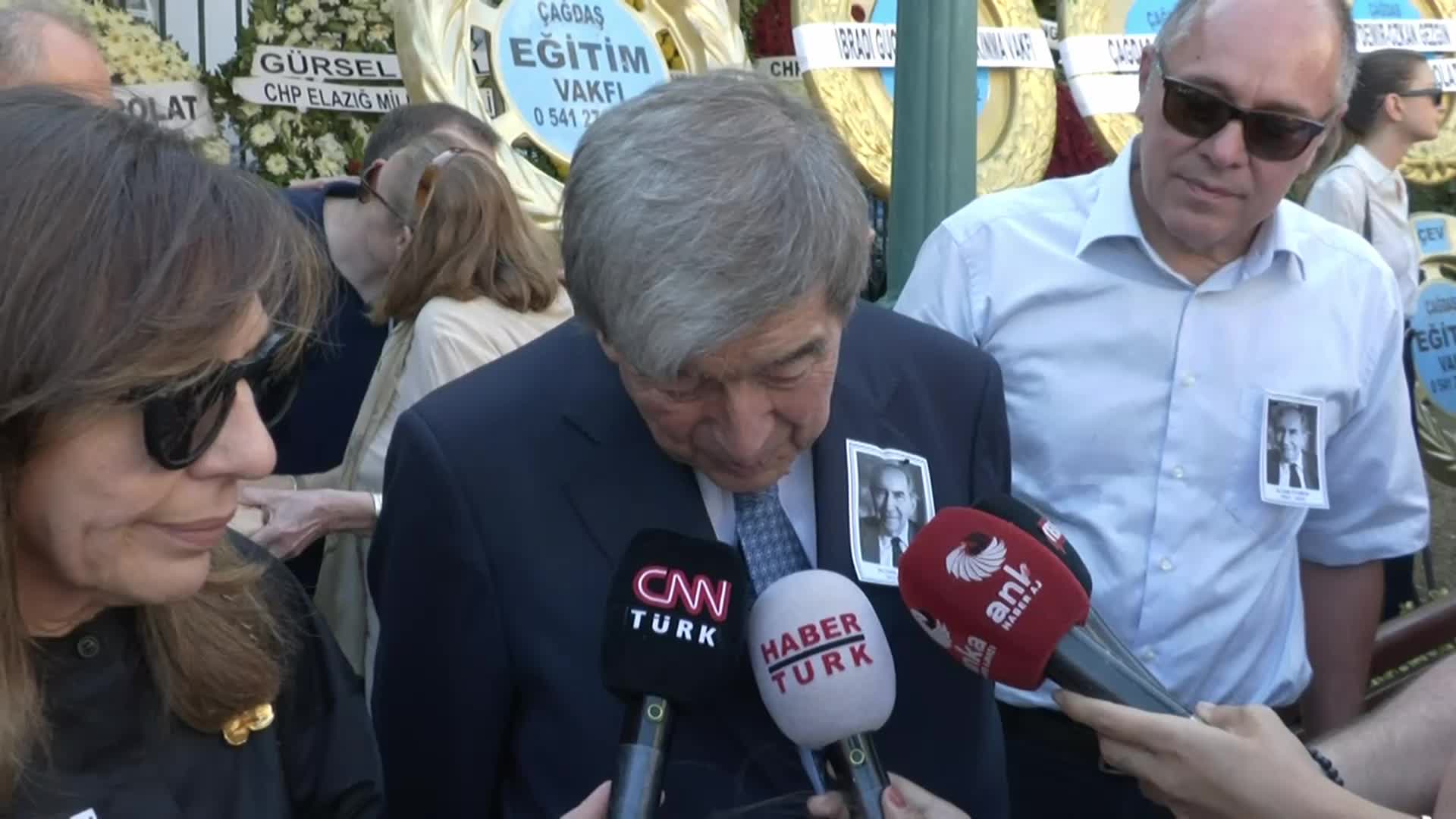Altan Öymen son yolculuğuna uğurlandı... Oğlu Murat Öymen: Ömrünün son günlerine kadar dolu dolu yaşayan bir insandı