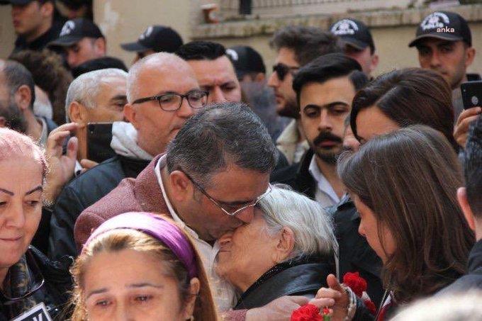 Cumartesi Anneleri'nden Emine Ocak'ın vefatı... Sezgin Tanrıkulu: "Emine annemizi her daim anacağız"