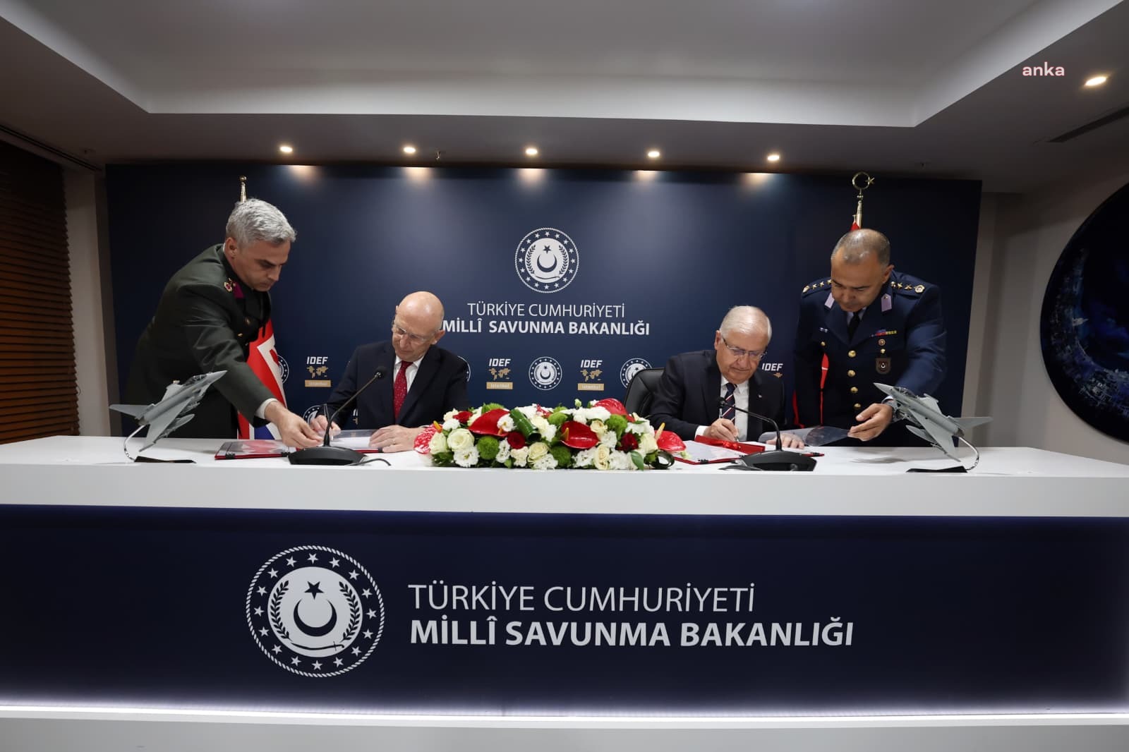 Türkiye ve Birleşik Krallık arasında "Eurofighter Typhoon" savaş uçağı mutabakatı