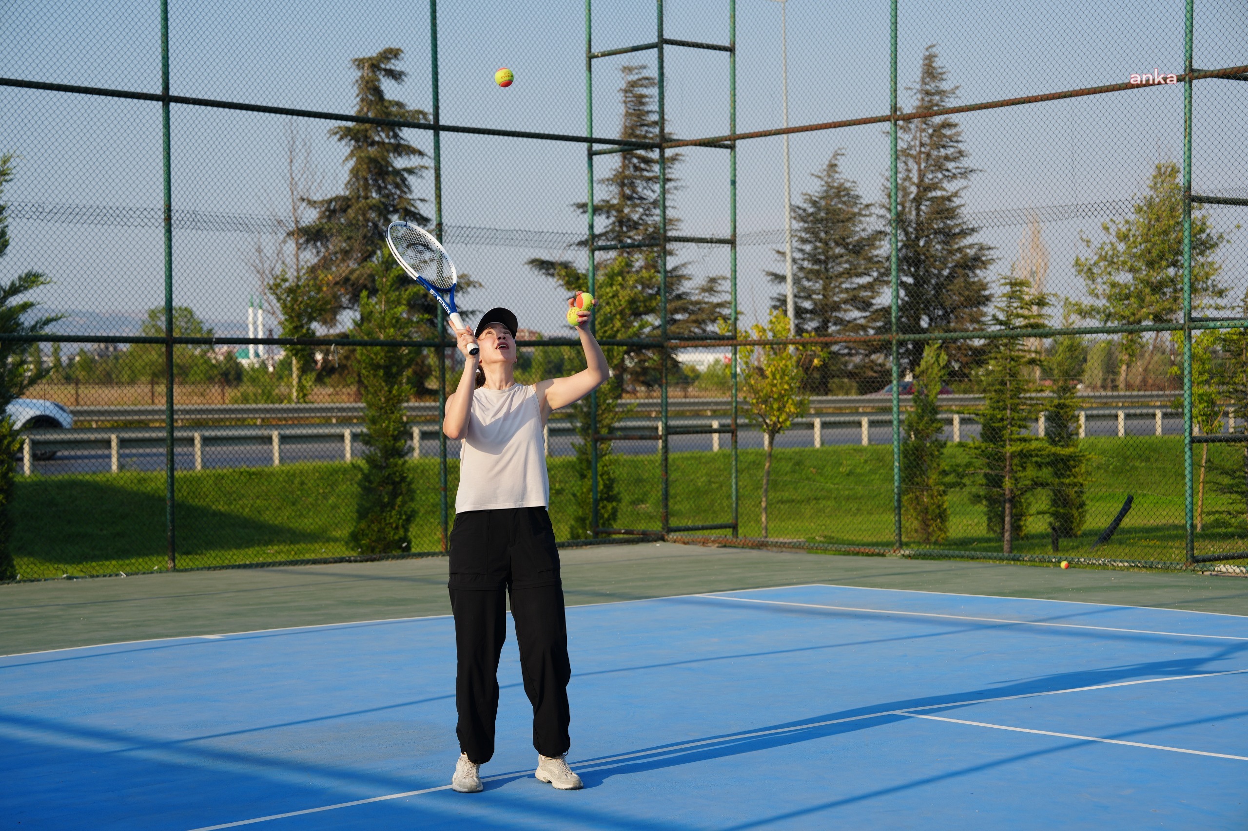 EBB Batıkent Açık Tenis Kortları'na sporseverlerin ilgisi sürüyor