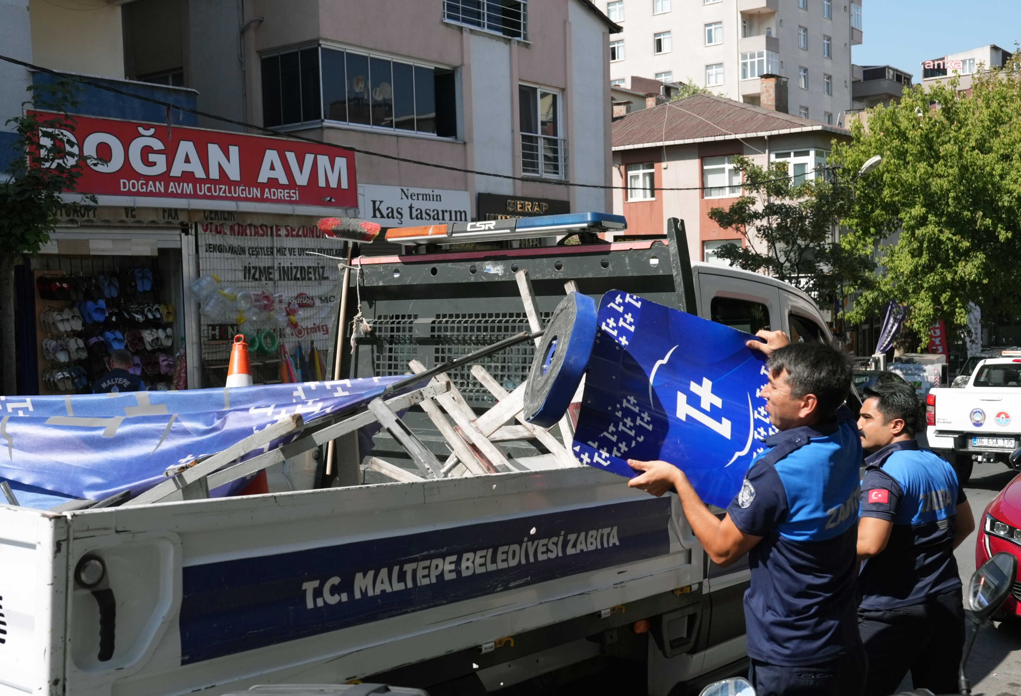 Maltepe Belediyesi Zabıta Müdürlüğü'nden Fındıklı Mahallesi'nde işgaliye denetimi