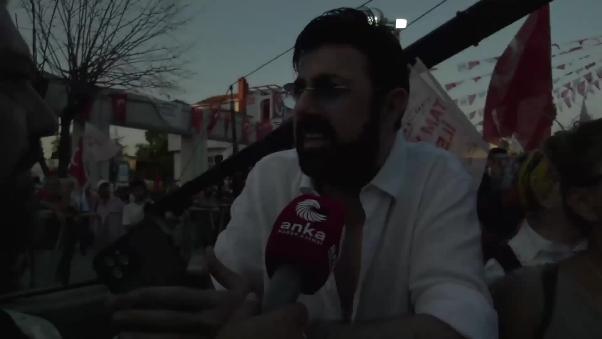 CHP'nin Bakırköy mitingine yurttaşlardan yoğun destek: Cumhuriyet Halk Partisi artık bir oksijen çadırı oldu