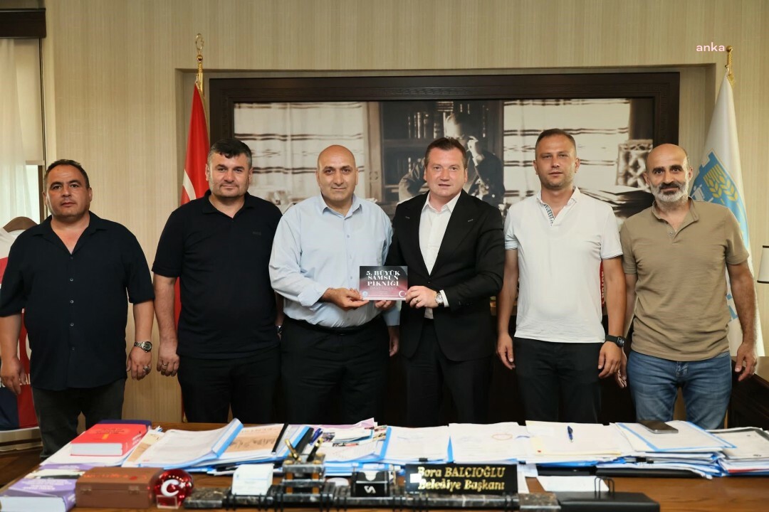 Silivri Belediye Başkanı Balcıoğlu, Samsunlular Derneği’ni makamında ağırladı