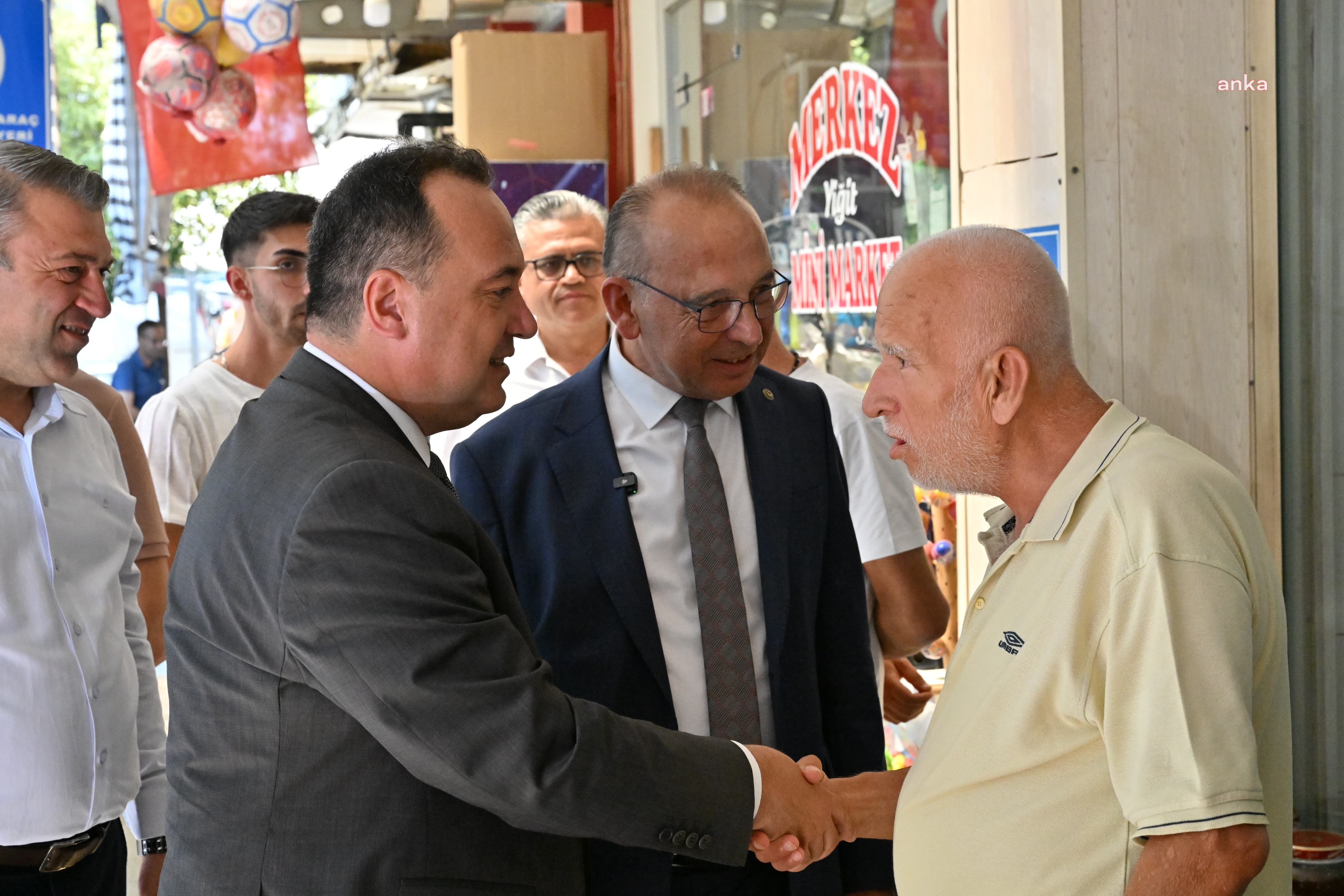 Manisa Büyükşehir Belediye Başkanı Dutlulu, Turgutlu’da esnaf temsilcilerini ziyaret etti