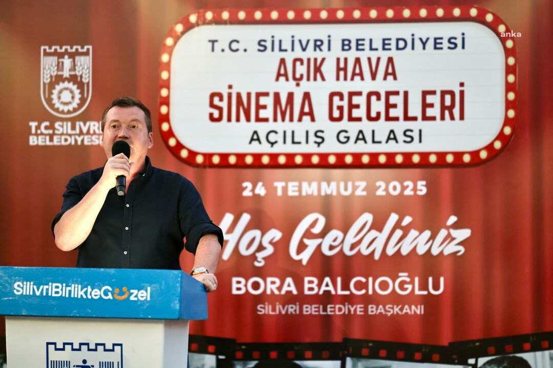 Silivri'de yazlık sinema geceleri “Bir Cumhuriyet Şarkısı” filmiyle başladı