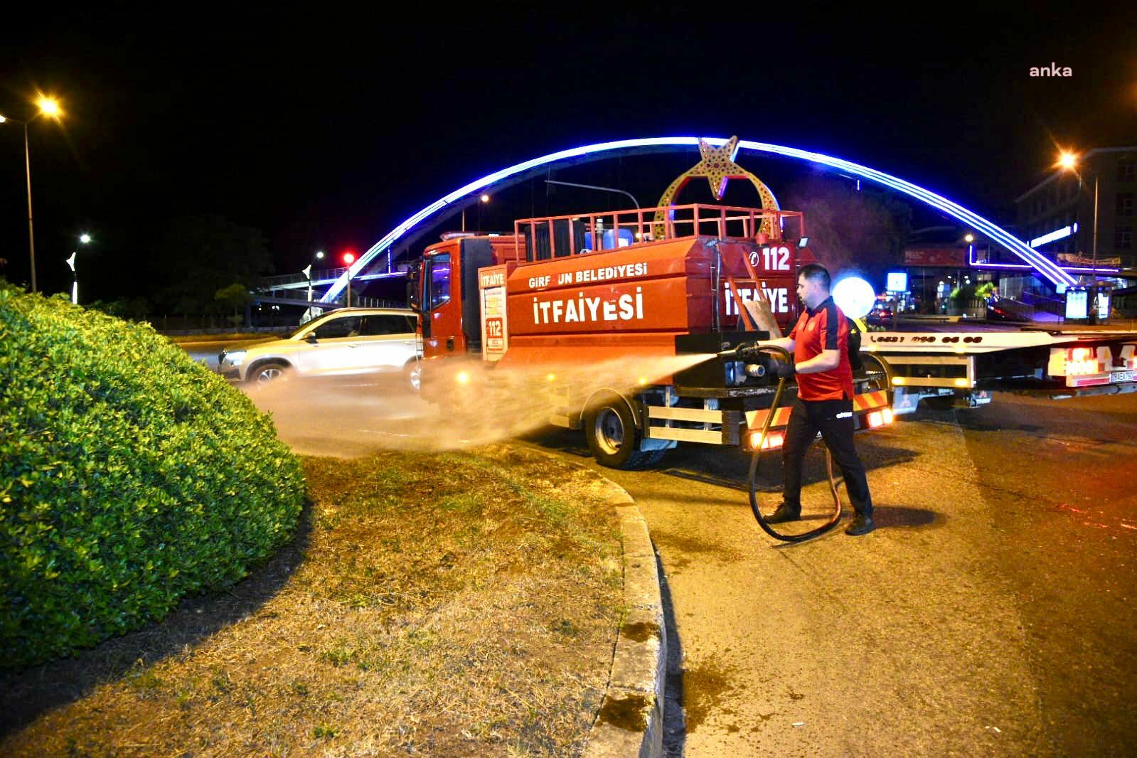 Giresun'da itfaiye ekipleri yeşil alanları suluyor