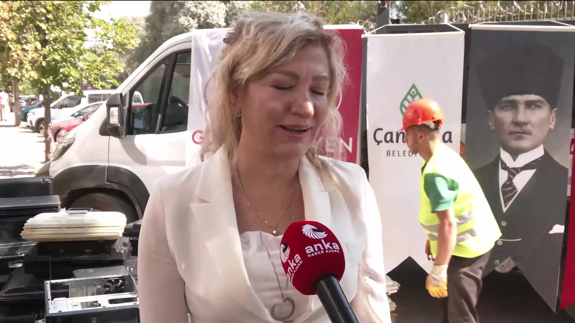 Güven Sağlık Grubu, “Sıfır Atık Projesi” kapsamında kullanım ömrünü tamamlamış elektronik cihazları Çankaya Belediyesi’ne teslim etti