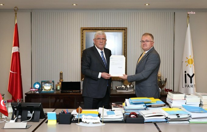 Müsavat Dervişoğlu, emekli Tümgeneral Kılıç'ı Başdanışmanlık görevine getirdi