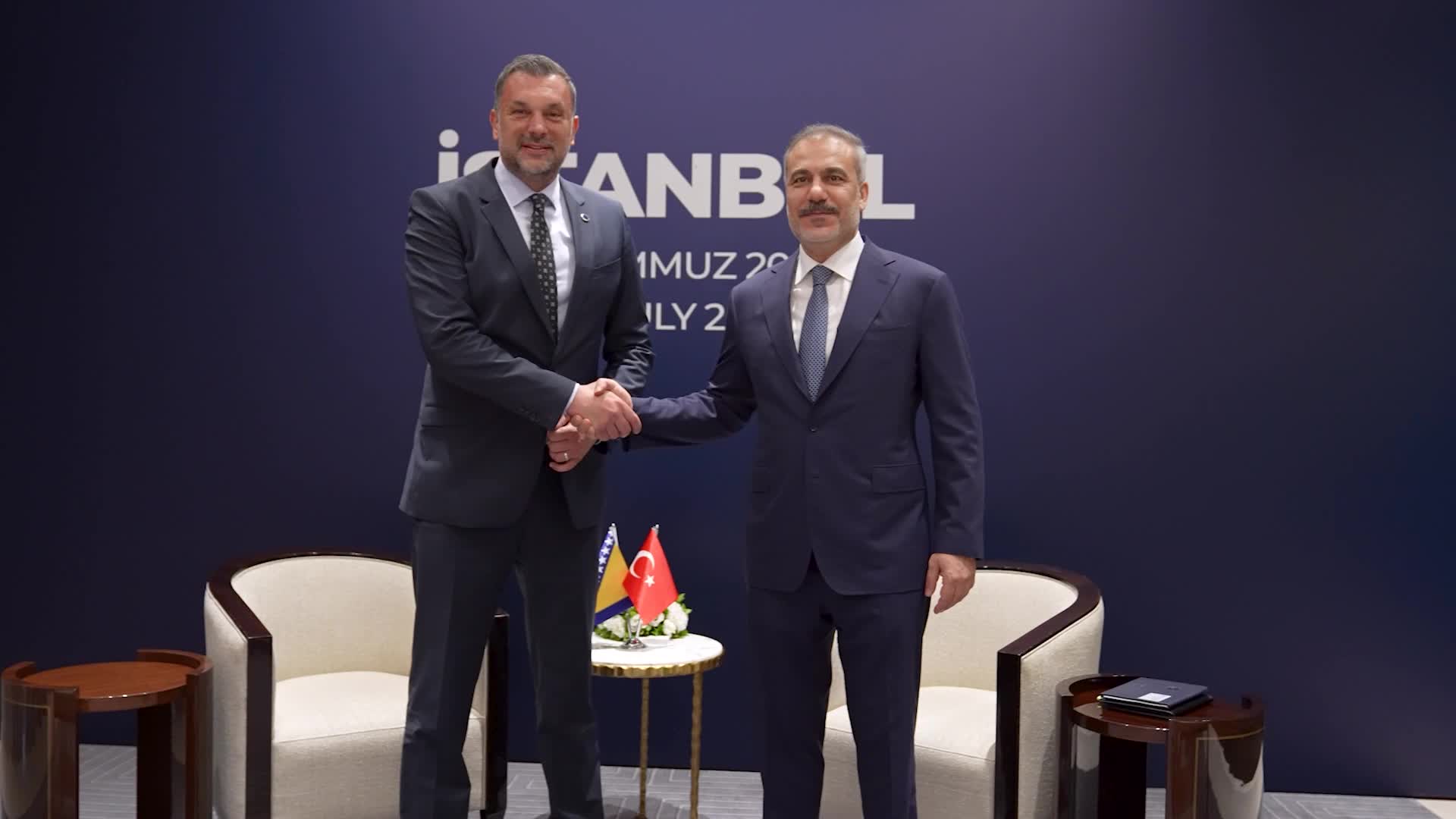 Dışişleri Bakanı Fidan,  Bosna-Hersek Dışişleri Bakanı Konakoviç ile bir araya geldi