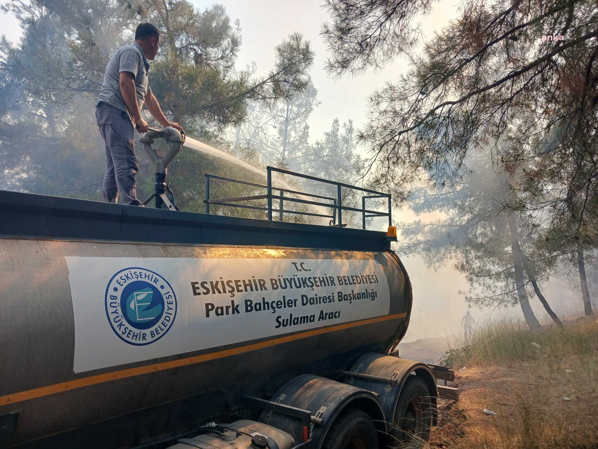 Eskişehir Büyükşehir Belediyesi'nden Bursa'da yangın söndürme çalışmalarına destek