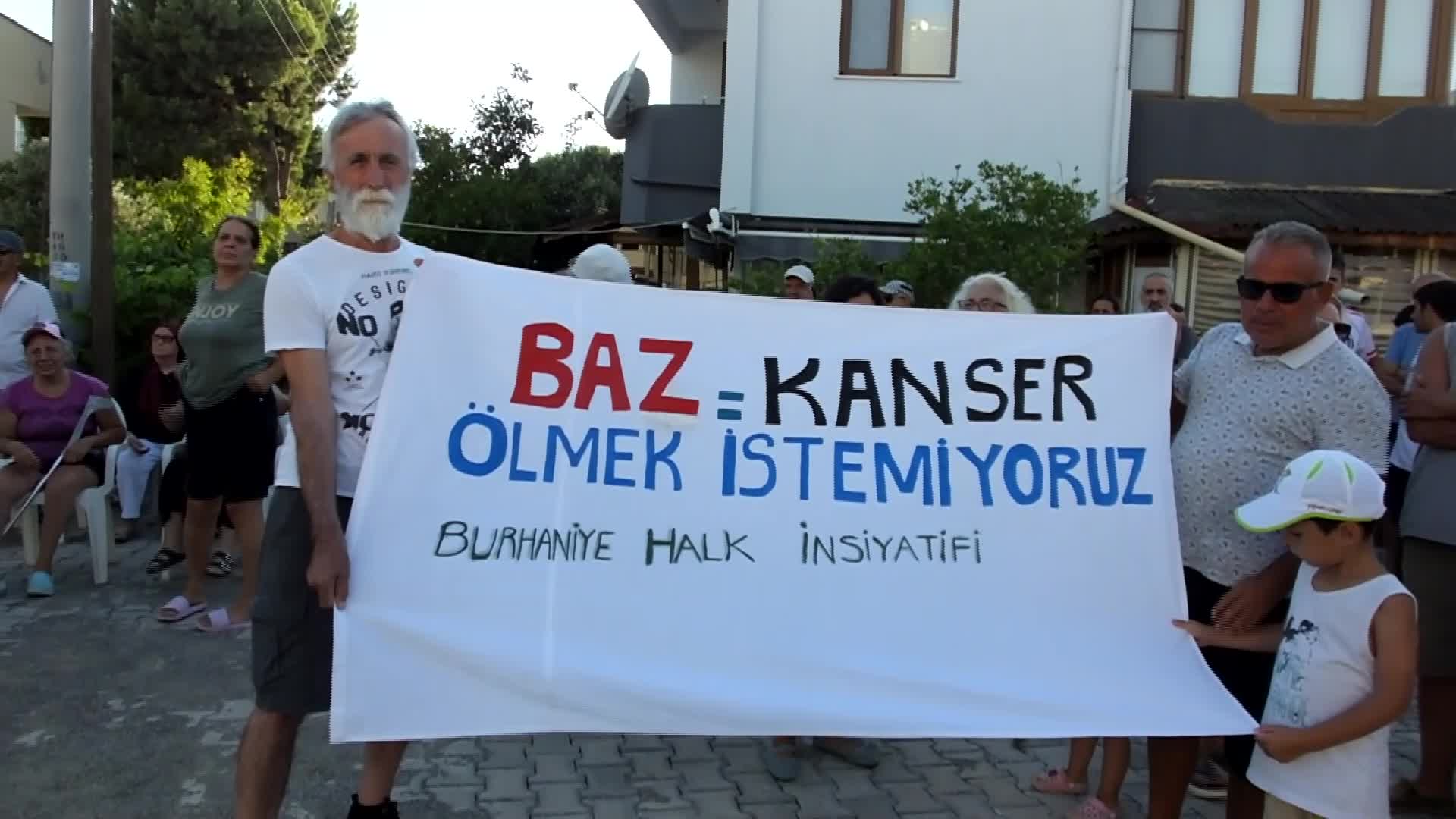 Burhaniye’de baz istasyonu tepkisi: “Kanser olmak istemiyoruz”
