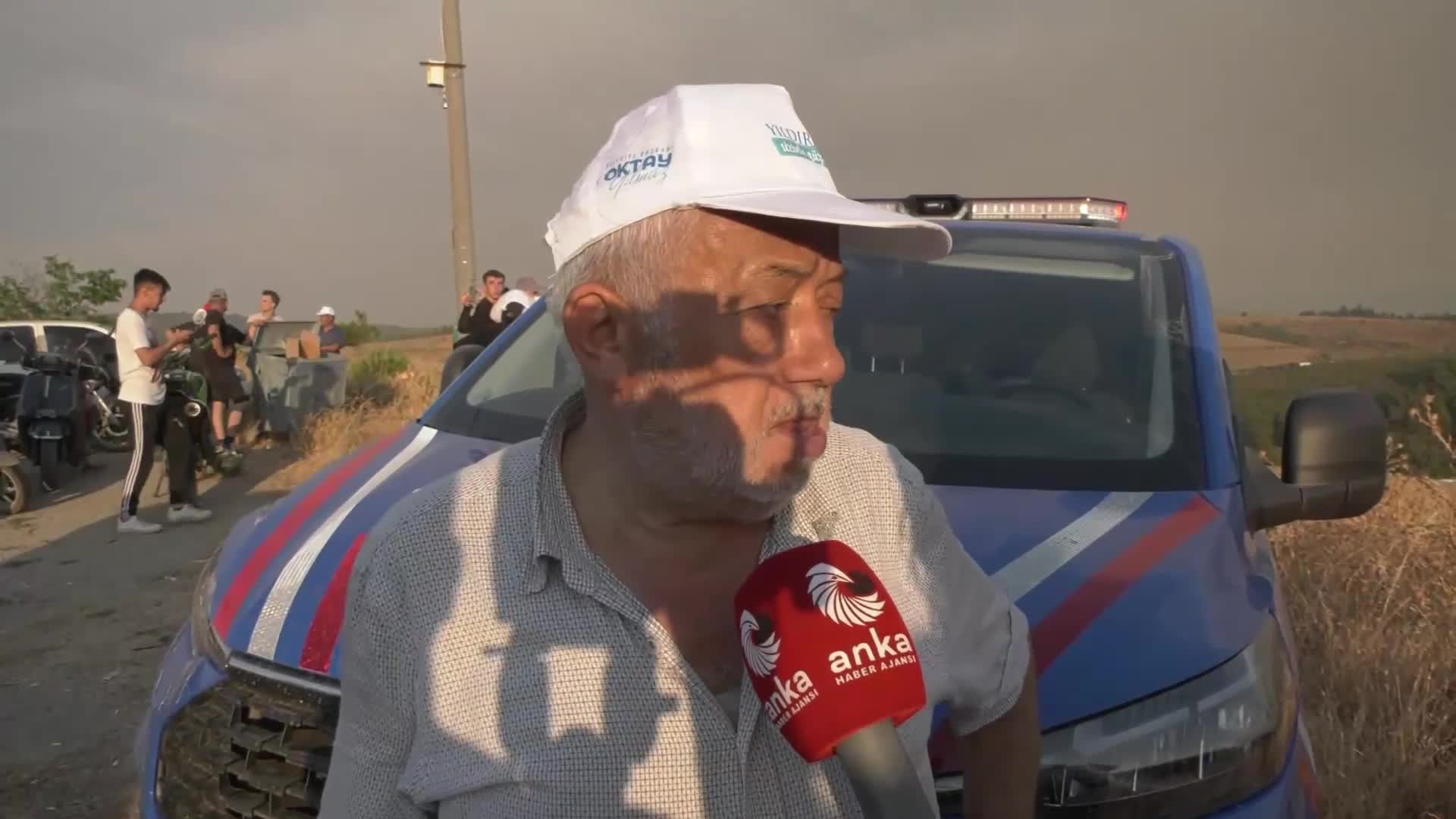 Bursa'da alevler Ağlaşan Mahallesi'ne yaklaştı, köylü tahliye edildi: "Gece boyu dua ettim"