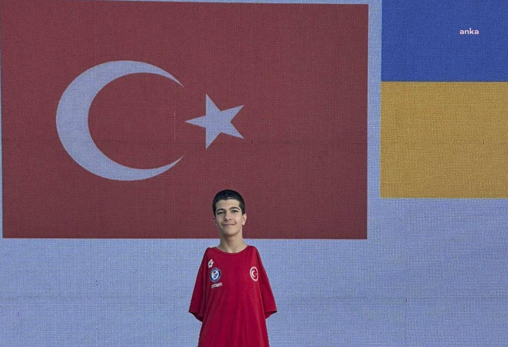 Eskişehir Büyükşehir Spor Kulübü yüzücüsü Şimşek'ten Avrupa Gençlik Oyunları’nda dört madalya