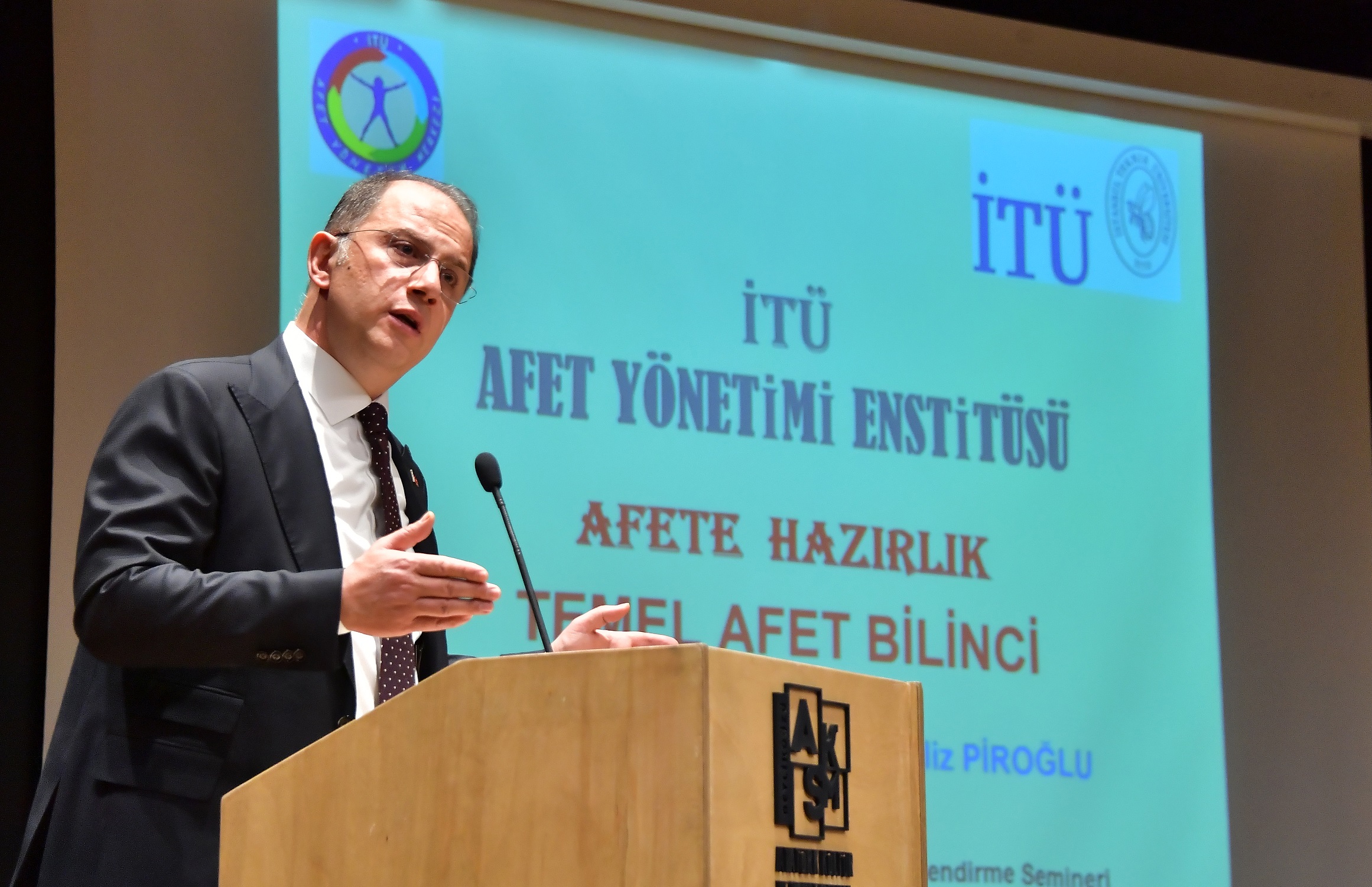 BEYLİKDÜZÜ’NDE AFETE HAZIRLIK SEMİNERİ SONRASI DEPREM PARKI MÜJDESİ