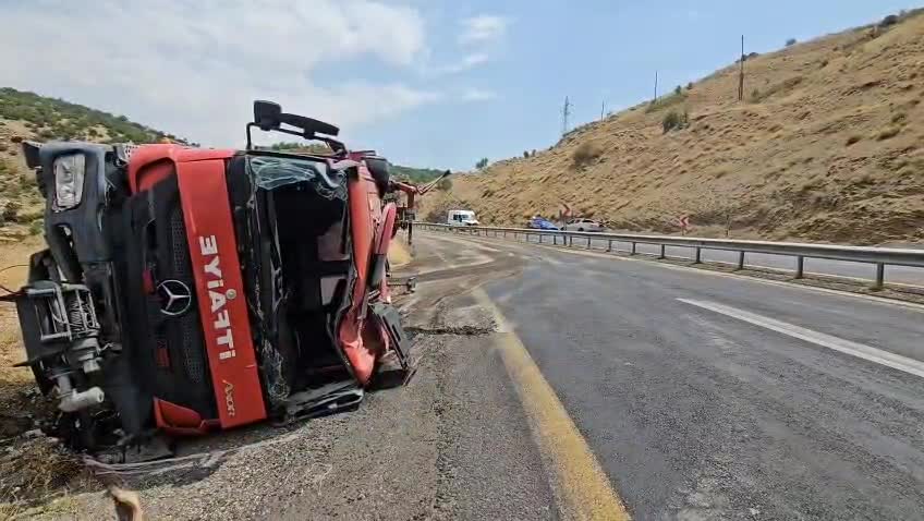 Diyarbakır’da yangına giden itfaiye aracı kaza yaptı: 1’i ağır 3 yaralı