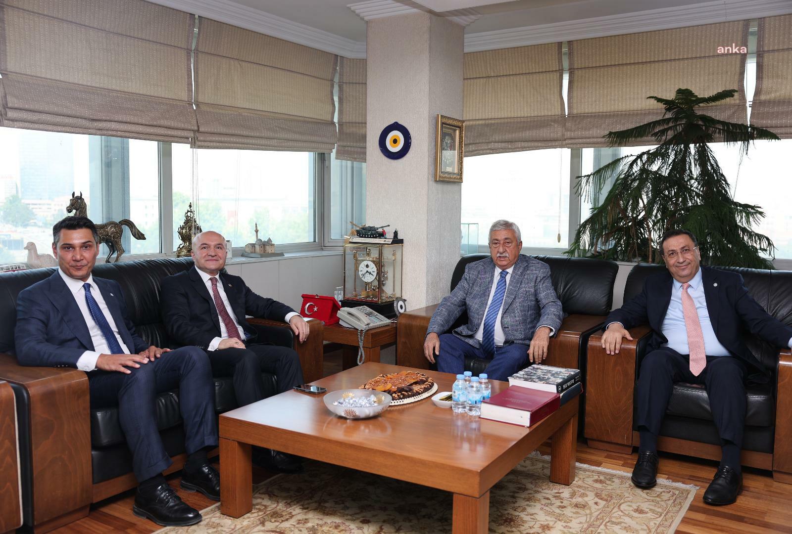İYİ Parti heyeti, TESK Başkanı Bendevi Palandöken’i ziyaret etti