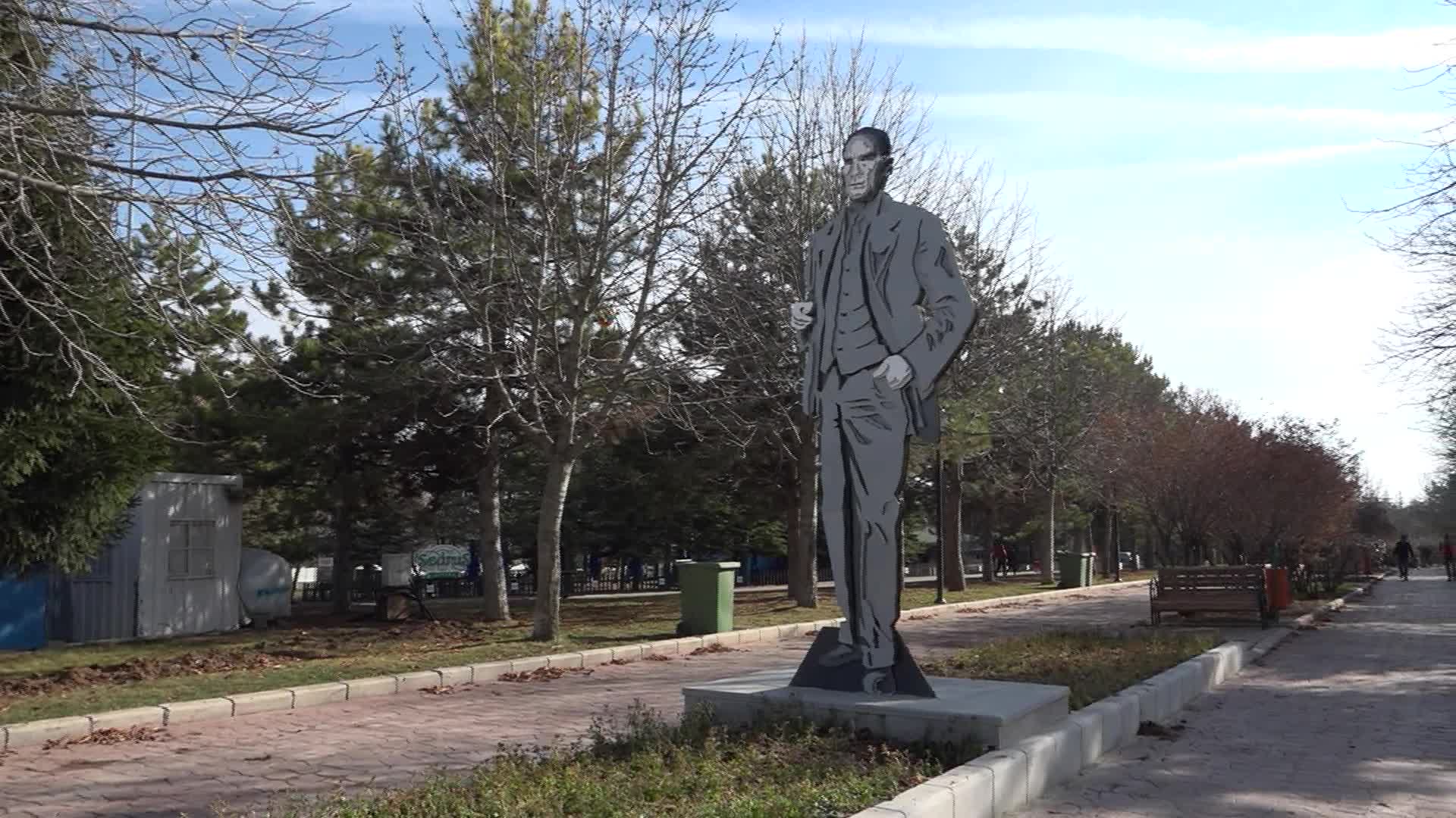 ÇANKAYA BELEDİYESİ, AHLATLIBEL ATATÜRK PARKINI YENİLİYOR