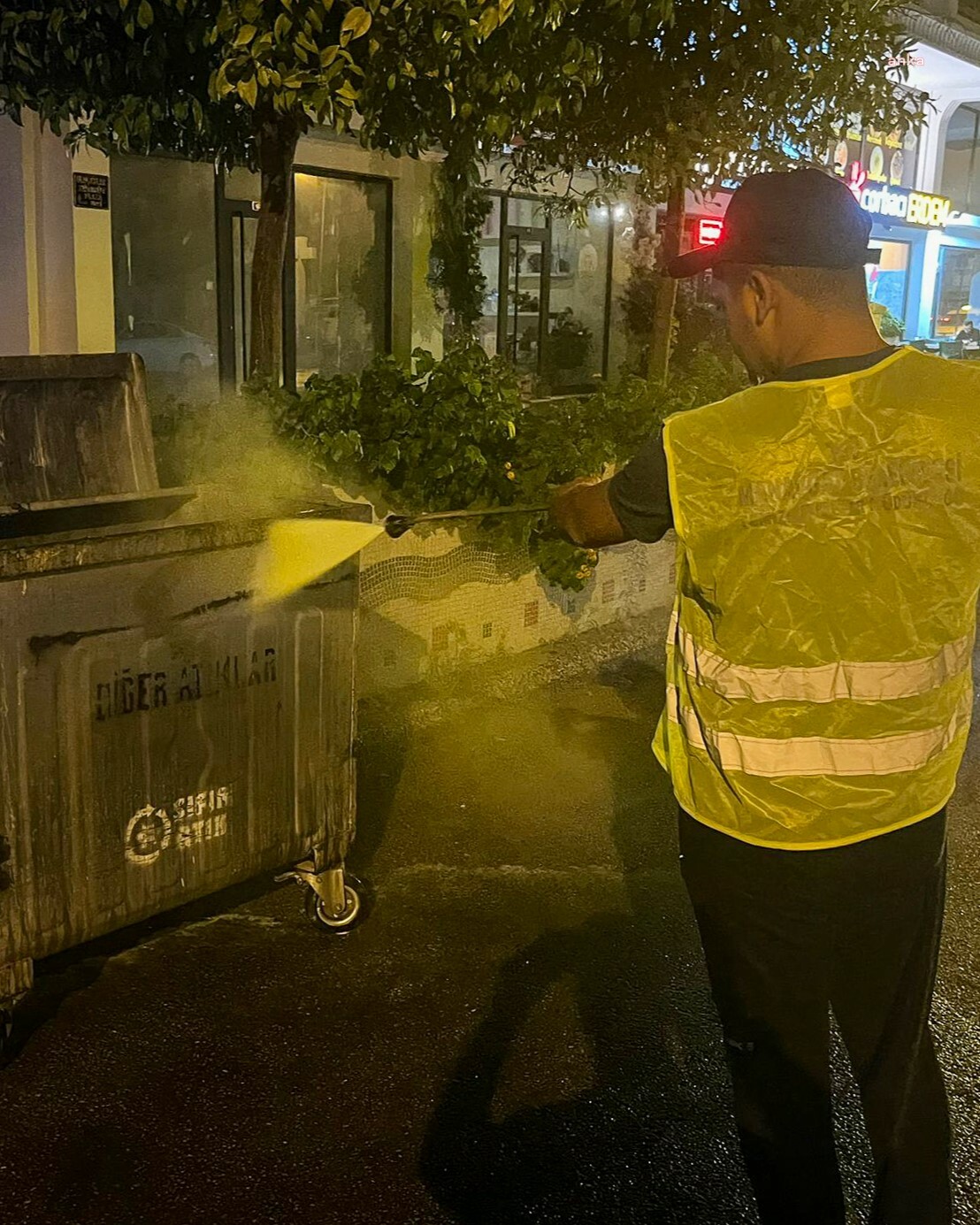 Manavgat Belediyesi'nden temizlik seferberliği