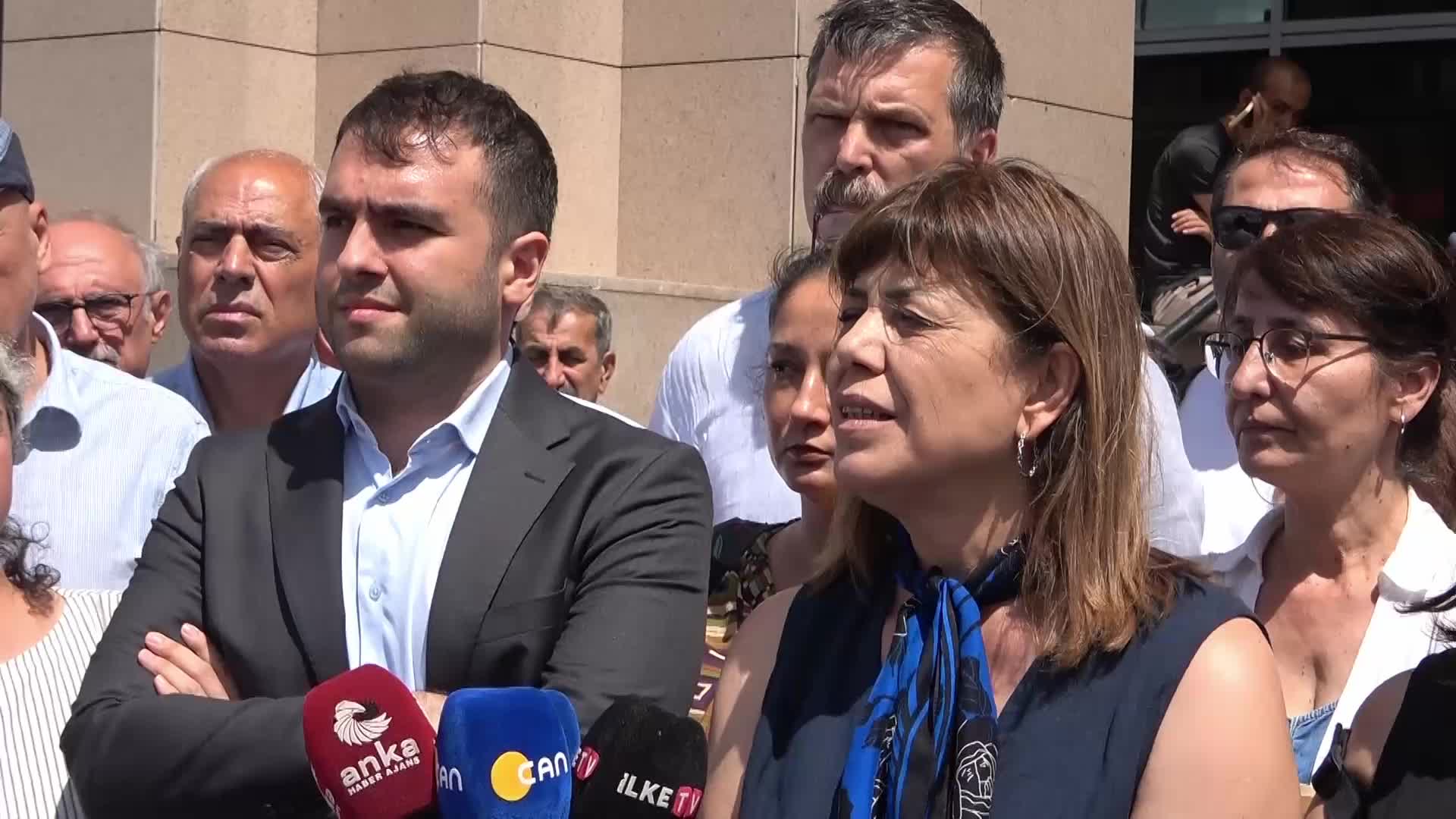 Gazeteci Ercüment Akdeniz’in tutukluluk halinin devamına karar verildi… Anne Akdeniz: Bu karara saygı duymuyorum